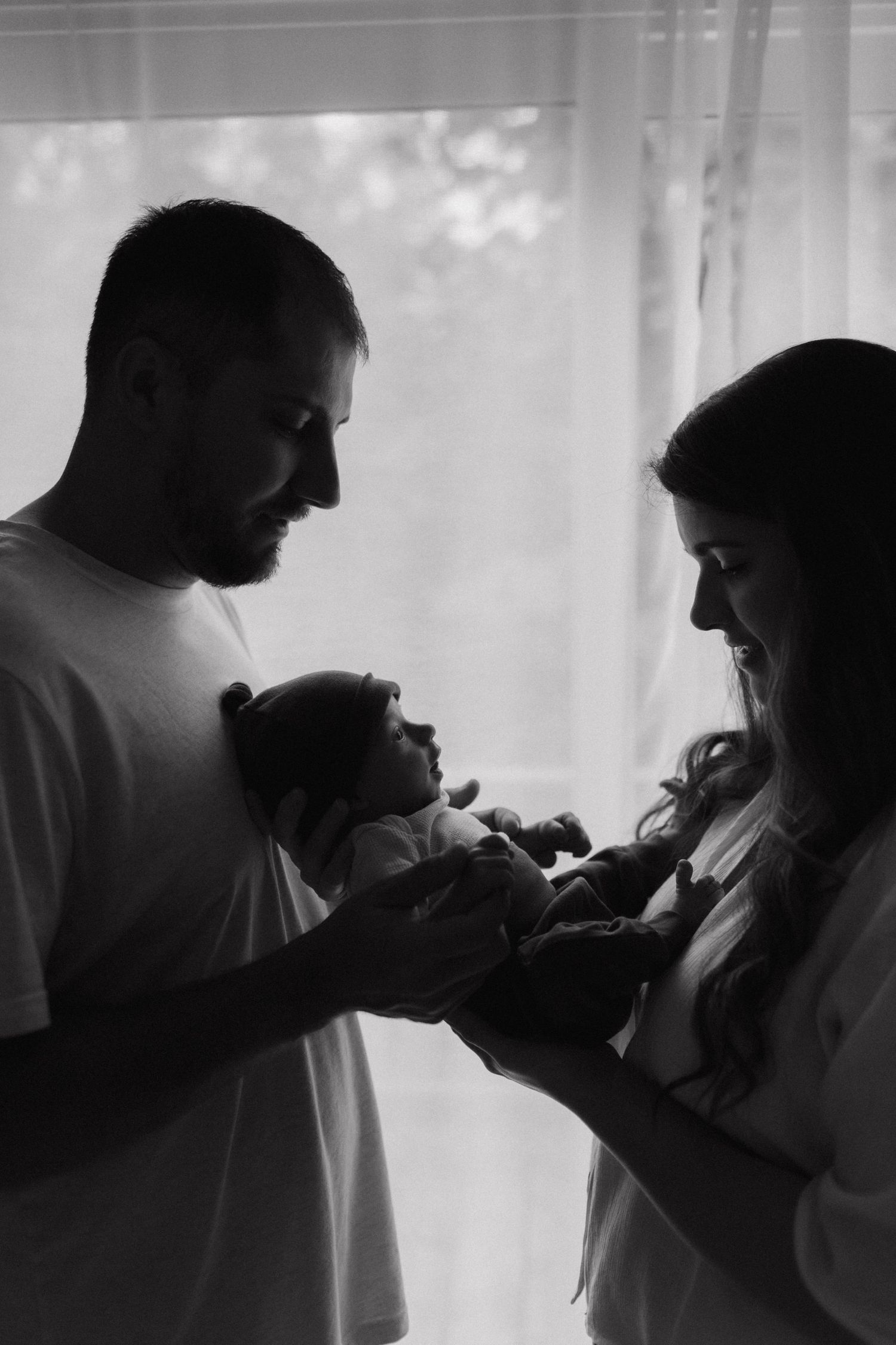 Lifestyle Newborn photographer near me, lifestyle newborn photographer brantford ,newborn photographer paris ontario, cambridge photographer