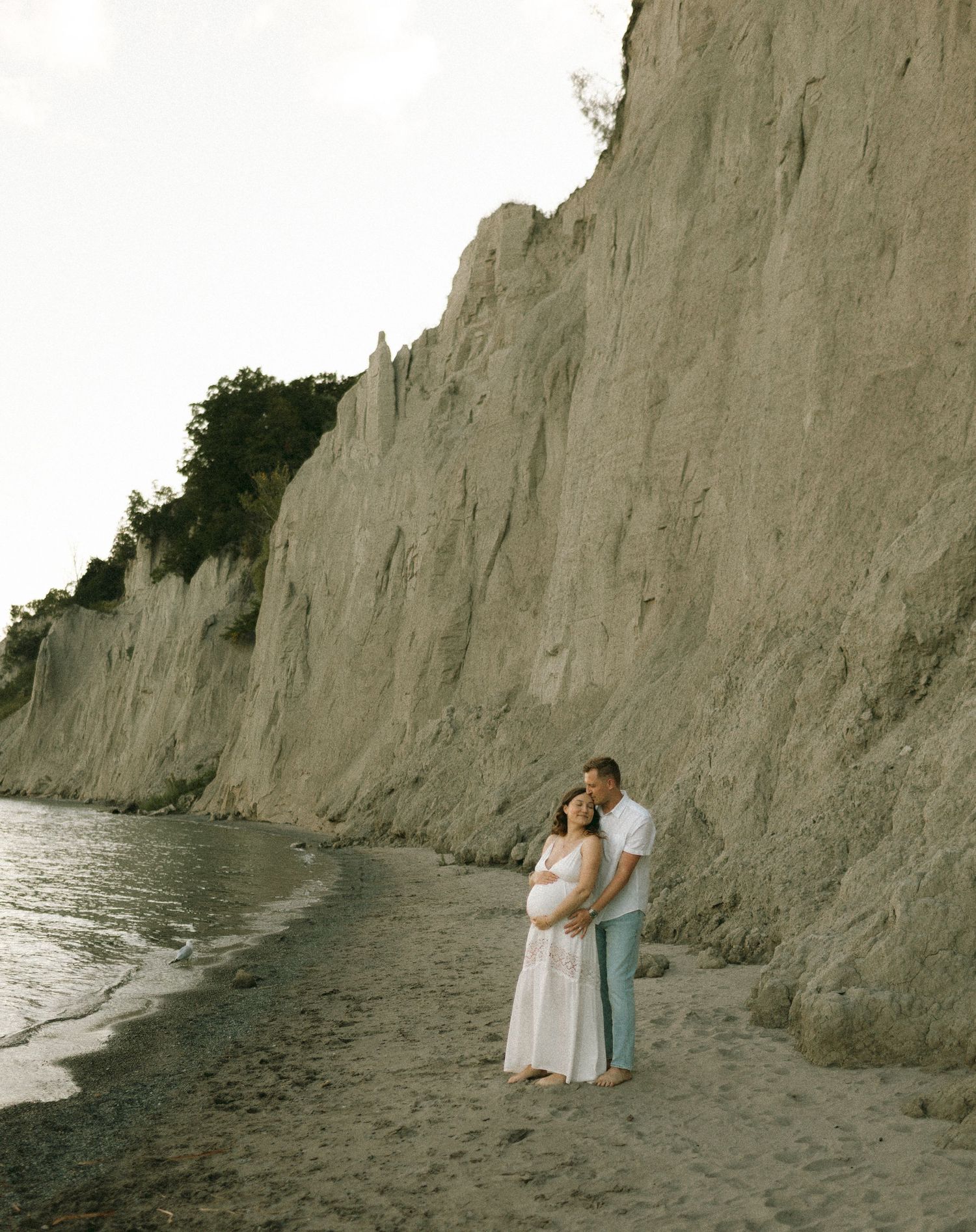 Maternity Photographer Near Me, Maternity photos, Brantford Maternity photographer, Cambridge Maternity Photographer, Brantford Photographer