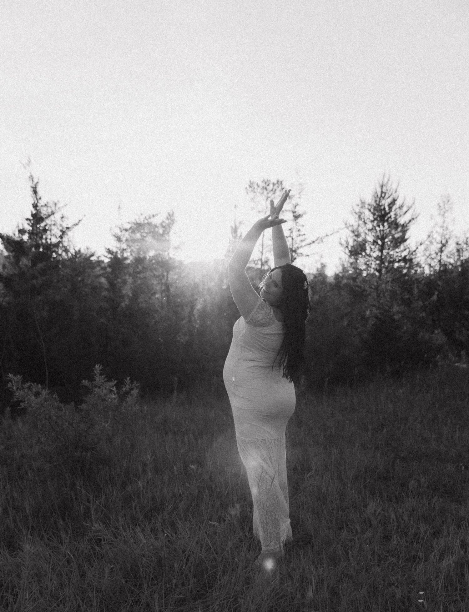 Maternity Photographer Near Me, Maternity photos, Brantford Maternity photographer, Cambridge Maternity Photographer, Brantford Photographer