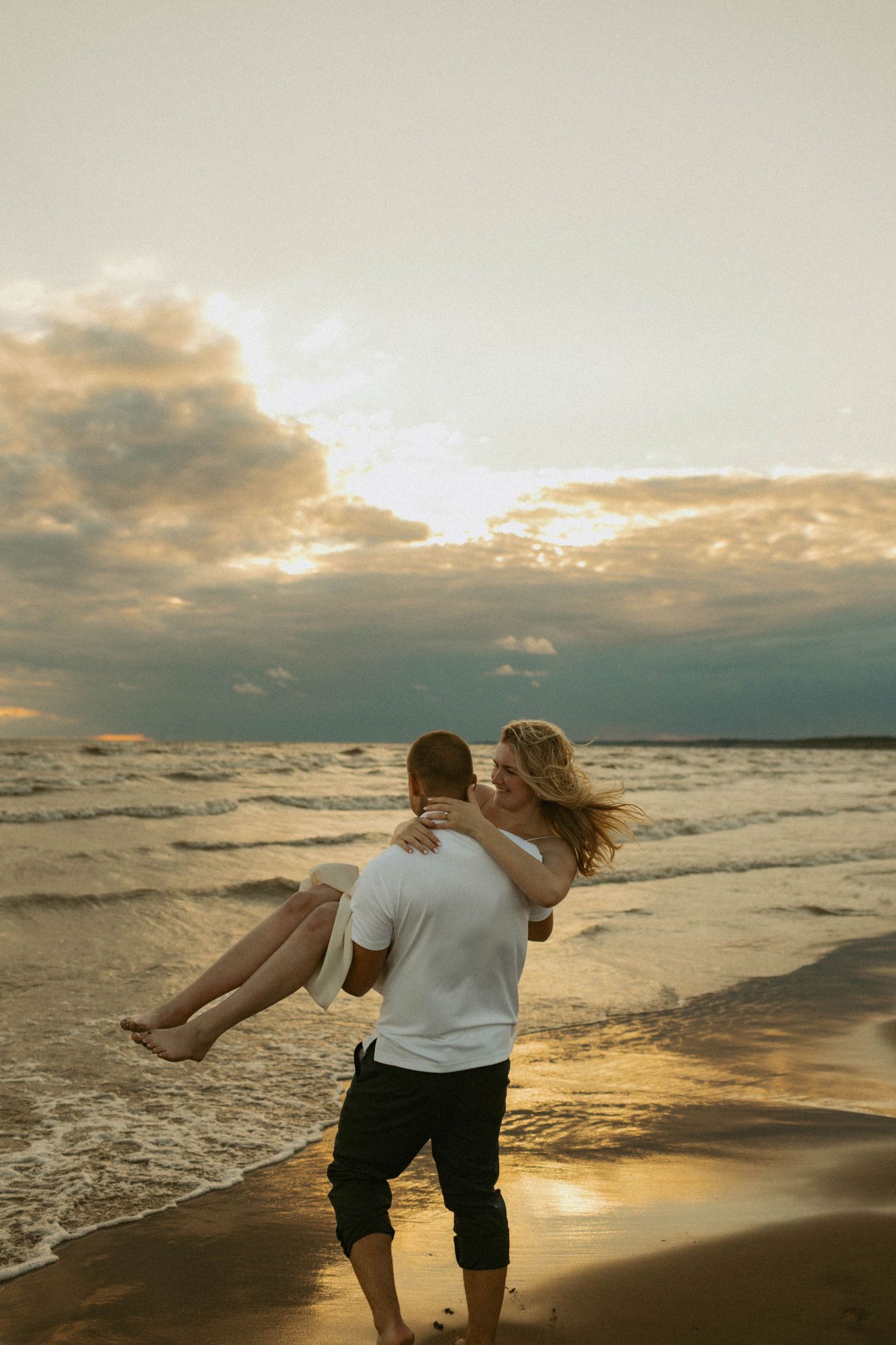 Port Stanley Photographer, Port Stanley Engagement Photographer, Port Burwell Photographer, Woodstock engagement photographer, port dover