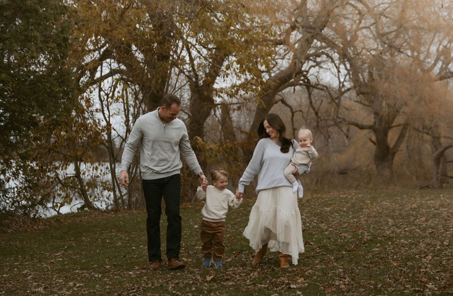 Woodstock Ontario family photographer | London ON family photos | Kitchener Waterloo family photography | Photographer Near Me | Woodstock
