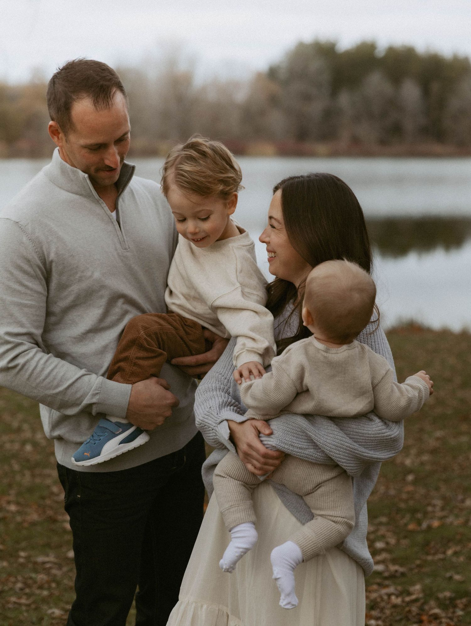 Woodstock Ontario family photographer | London ON family photos | Kitchener Waterloo family photography | Photographer Near Me | Woodstock