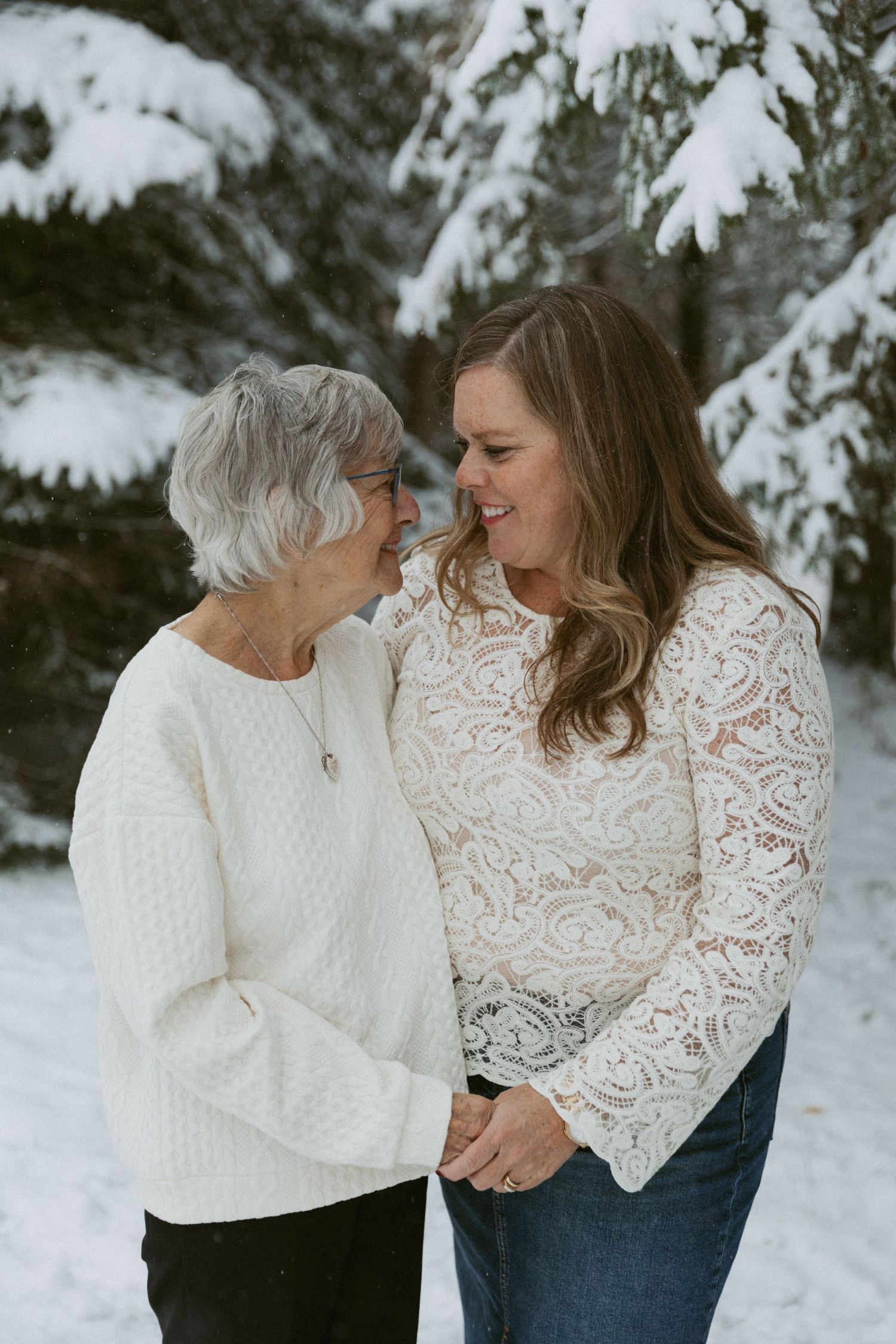 Woodstock Ontario family photographer | London ON family photos | Kitchener Waterloo family photography | Photographer Near Me | Woodstock