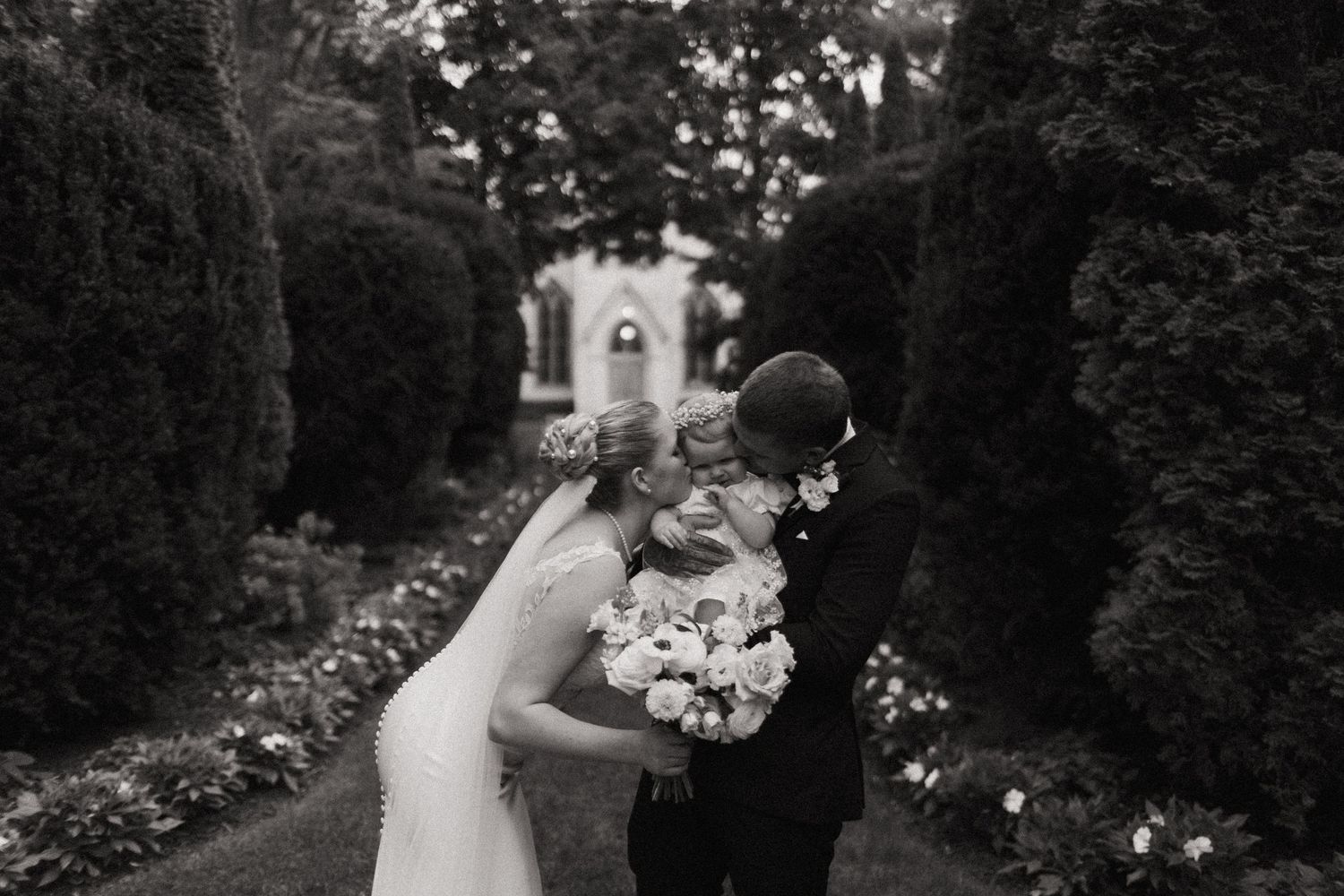 Woodstock wedding photographer, woodstock photographer, wedding photographer near me, ontario wedding photographer, ingersoll wedding photos