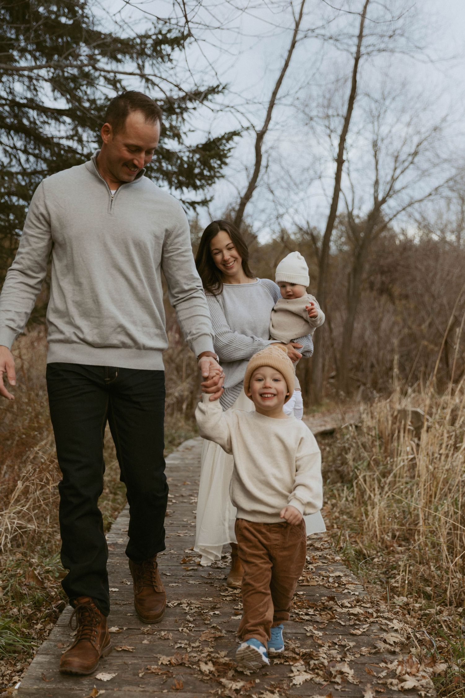 Woodstock Ontario family photographer | London ON family photos | Kitchener Waterloo family photography | Photographer Near Me | Woodstock