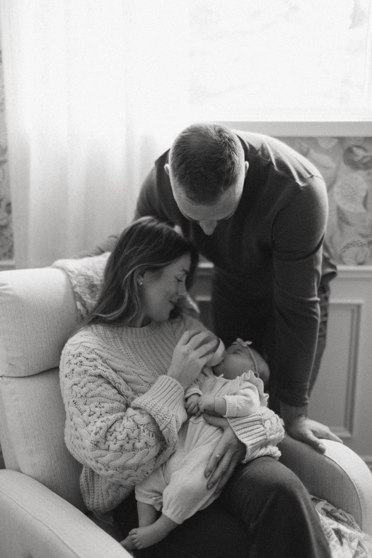 Lifestyle Newborn photographer near me, lifestyle newborn photographer woodstock,newborn photographer norwich,newborn photographer ingersoll