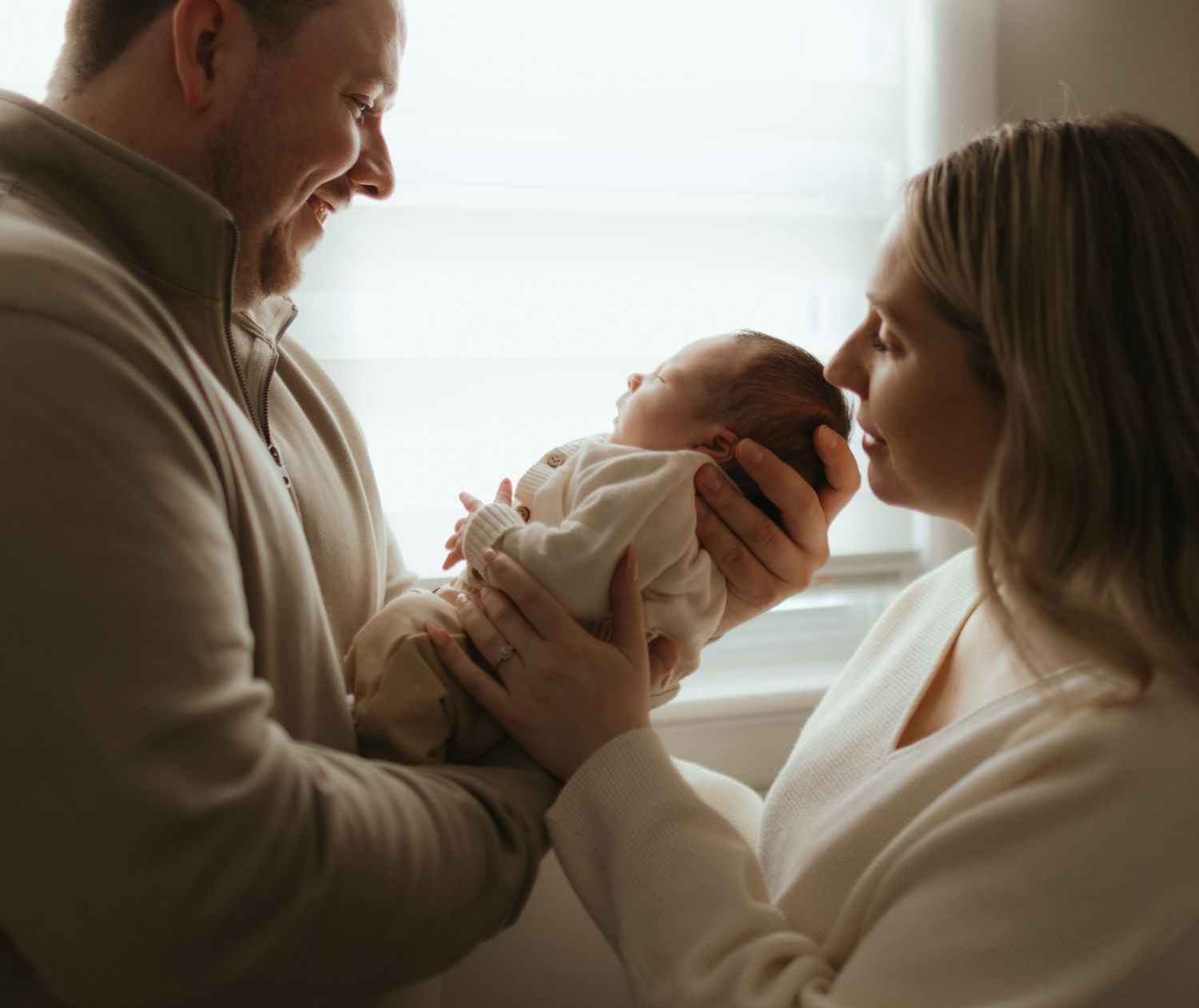 Woodstock Newborn Photographer, Woodstock Maternity Photographer, Woodstock Motherhood Photographer, Woodstock Birth Photographer, Fresh 48