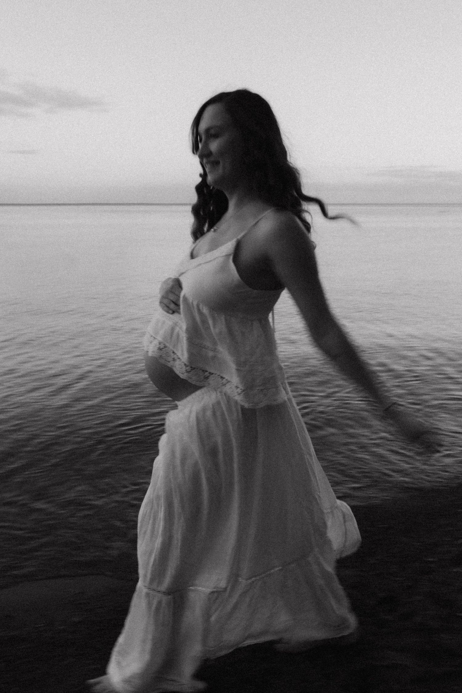 Maternity Photographer Near Me, Maternity photos, Brantford Maternity photographer, Cambridge Maternity Photographer, Brantford Photographer