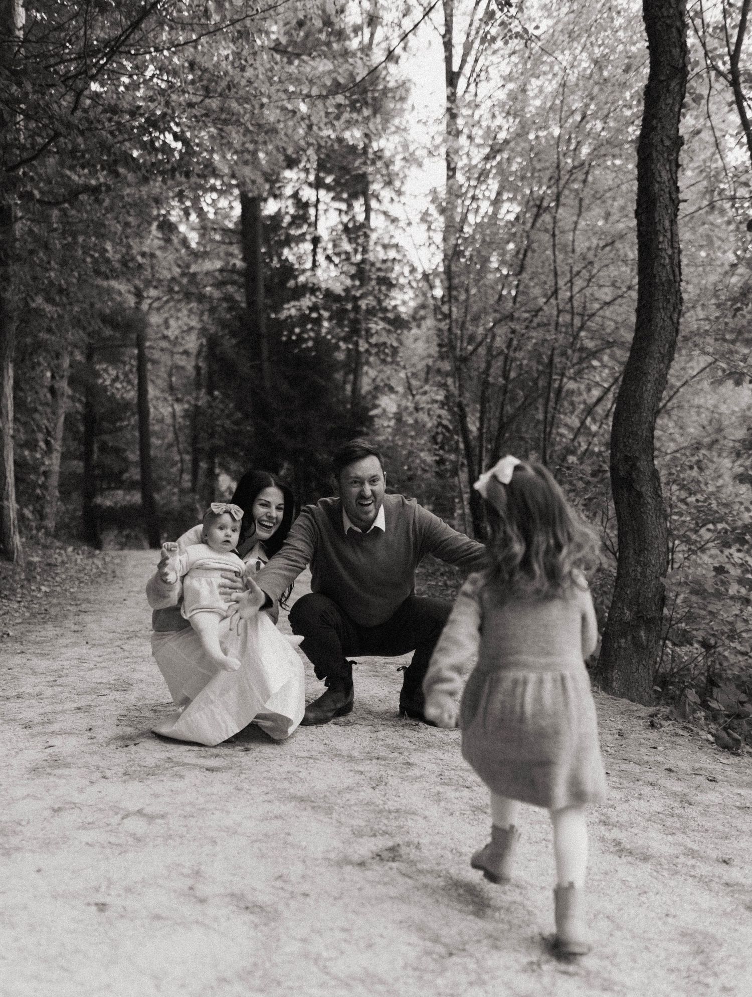 fun family photographer woodstock, lifestyle family photographer woodstock and surrounding areas, family photographer near me, cinematic