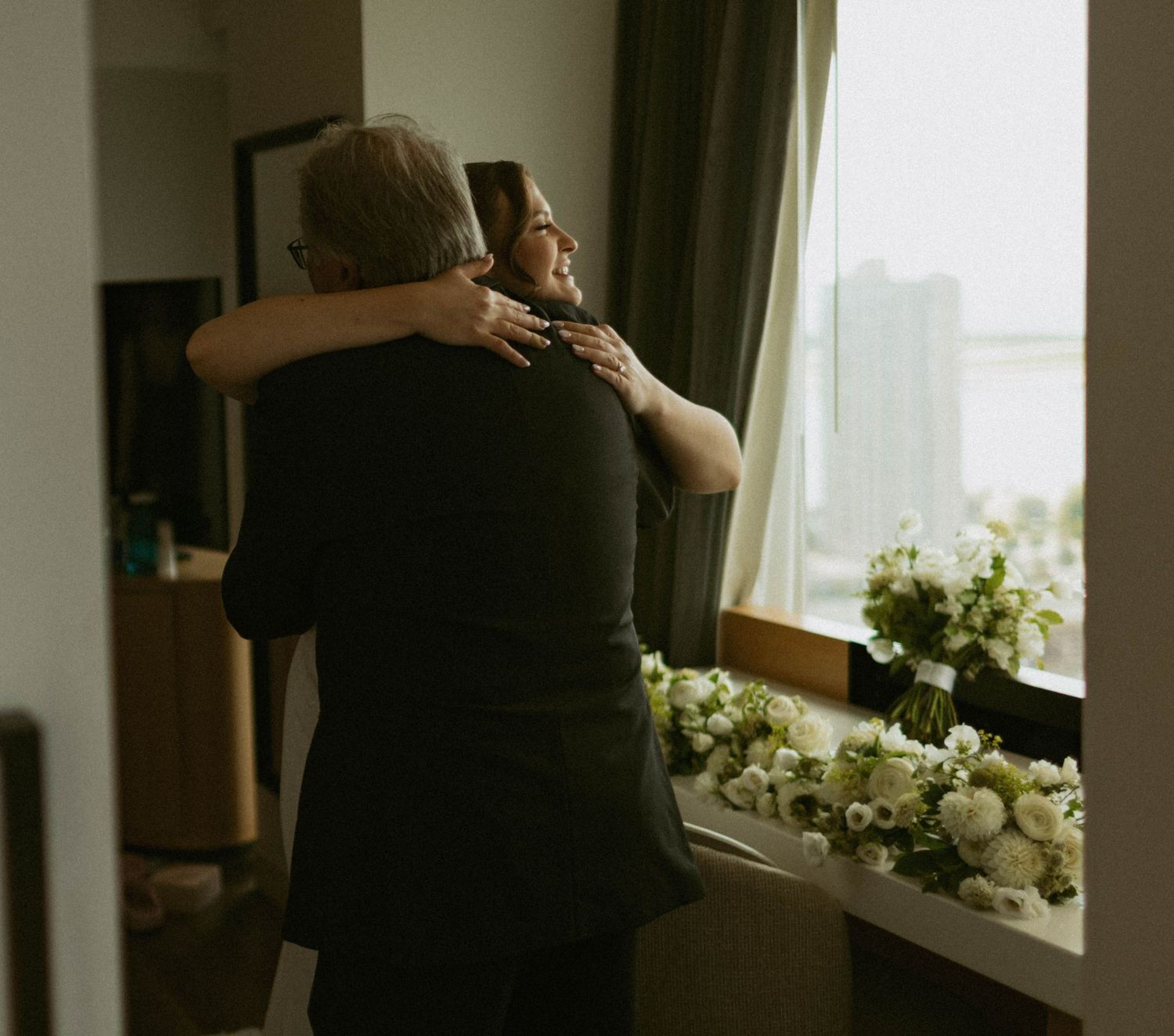 Documentary wedding photographer near London Ontario, cinematic style, real moments, relaxed wedding photos