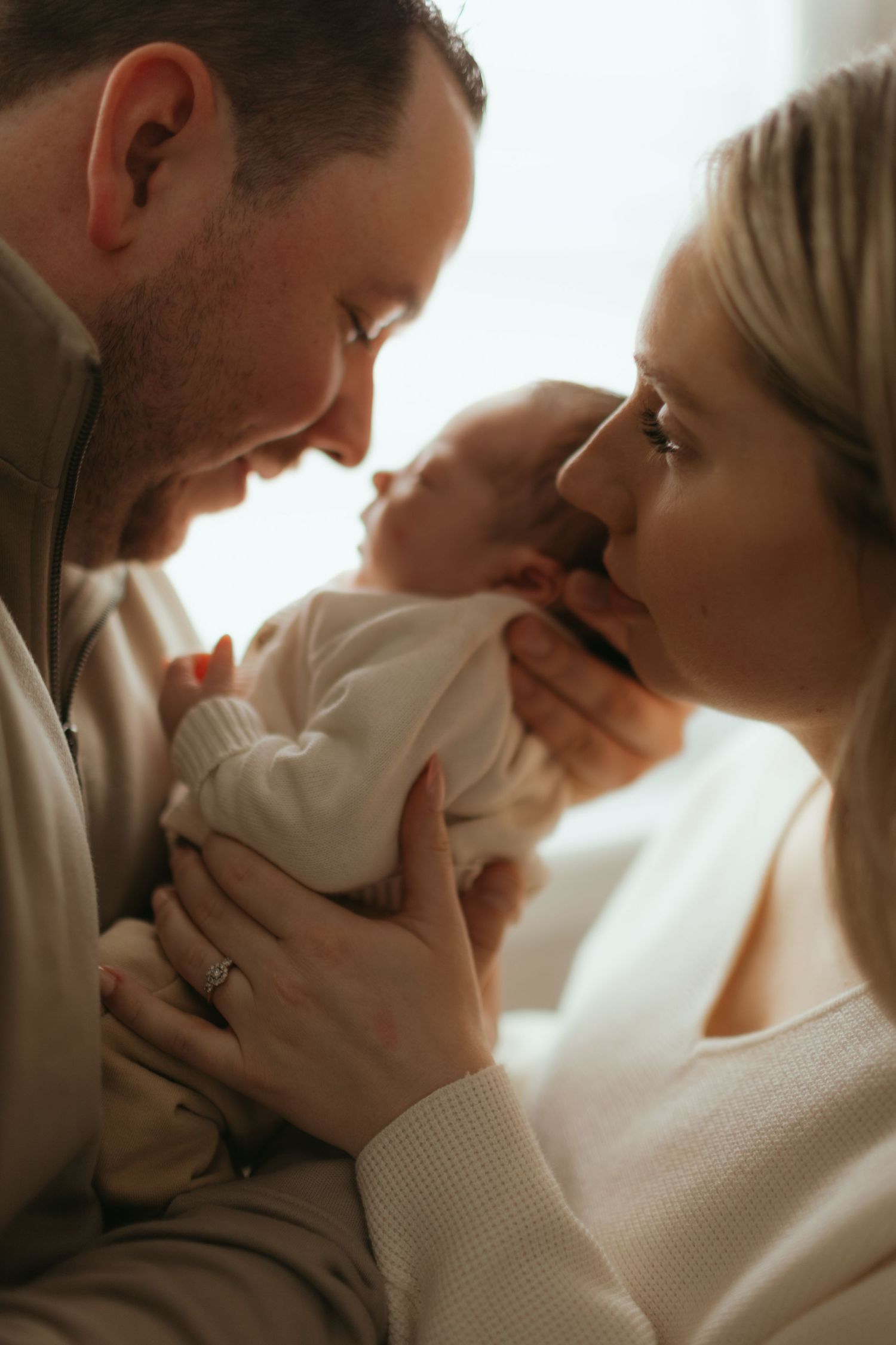 Woodstock Newborn Photographer, Woodstock Maternity Photographer, Woodstock Motherhood Photographer, Woodstock Birth Photographer, Fresh 48