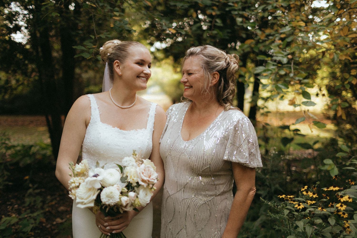 Woodstock wedding photographer, woodstock photographer, wedding photographer near me, ontario wedding photographer, ingersoll wedding photos