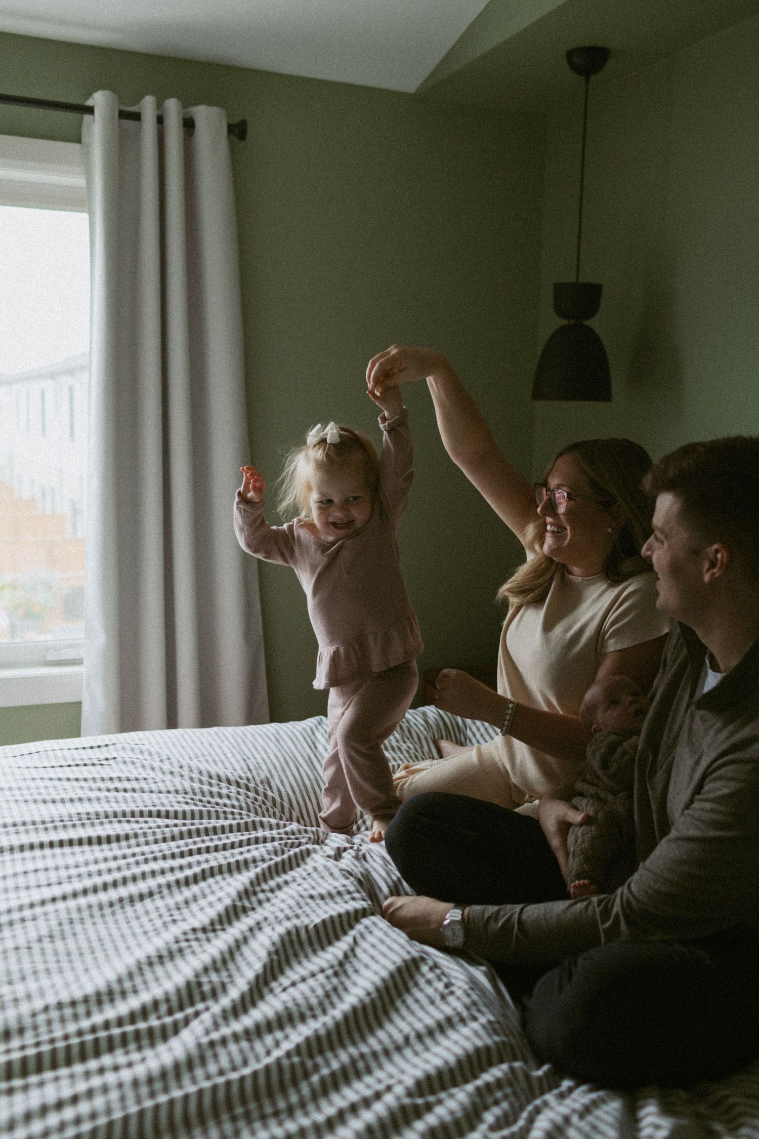 cinematic lifestyle newborn photography, storytelling photography, documentary style photographers near me, woodstock photographer