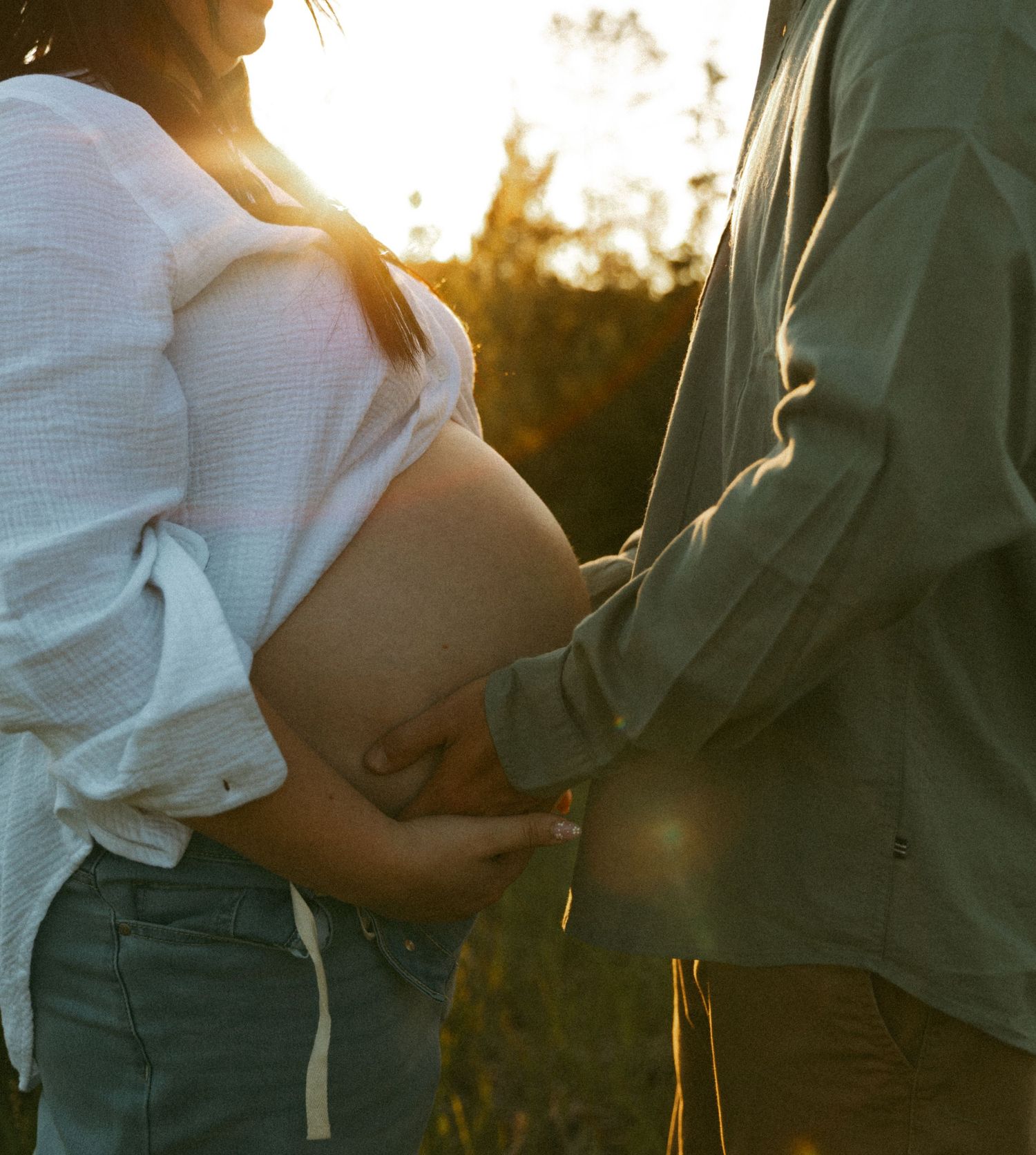 Maternity Photographer Near Me, Maternity photos, Brantford Maternity photographer, Cambridge Maternity Photographer, Brantford Photographer