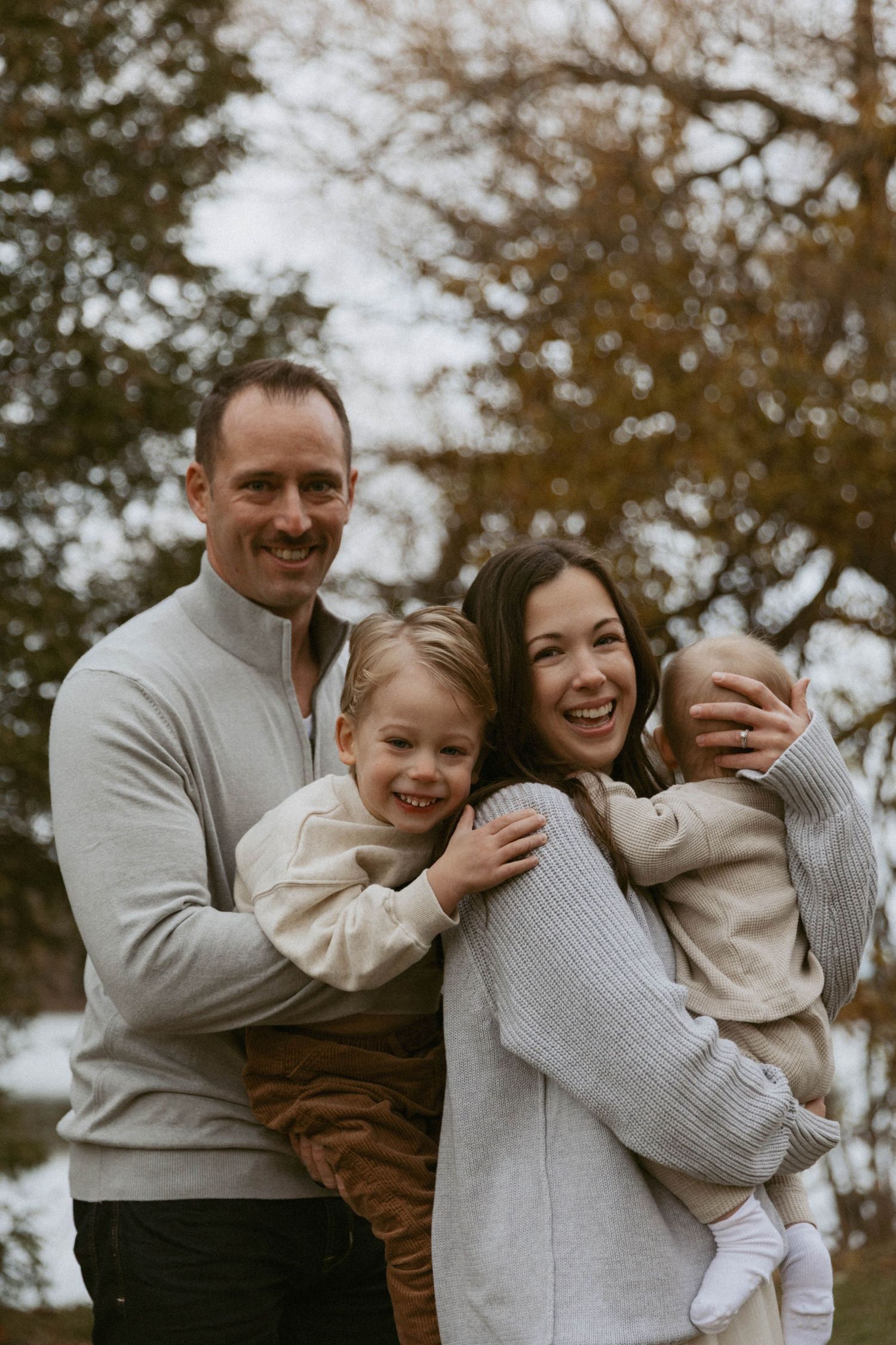Woodstock Ontario family photographer | London ON family photos | Kitchener Waterloo family photography | Photographer Near Me | Woodstock