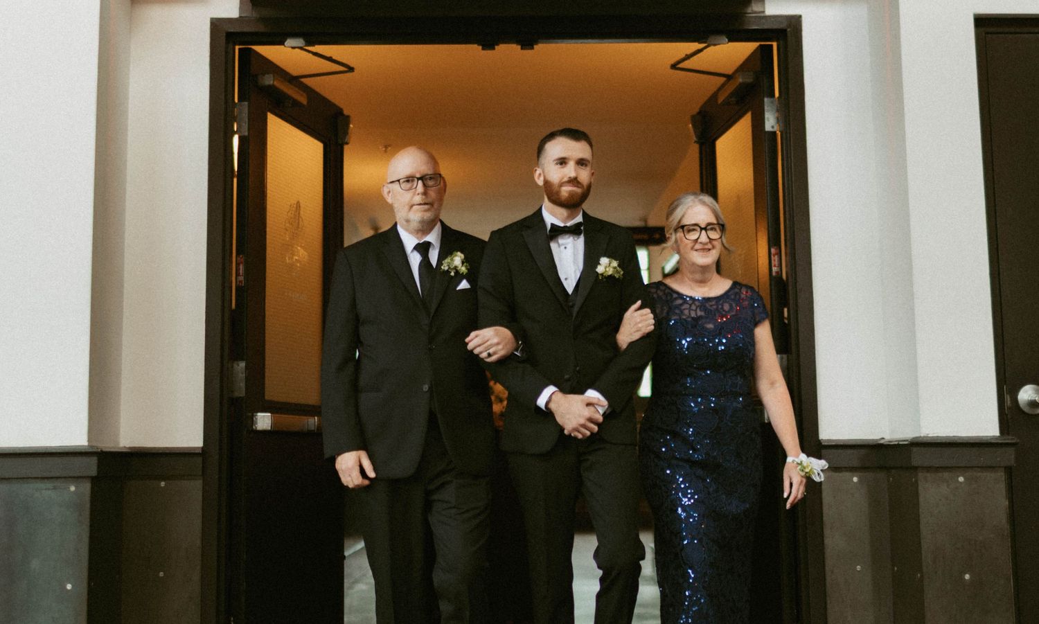 Wedding photographer Brantford Ontario, cinematic documentary weddings, natural moments, emotional photography