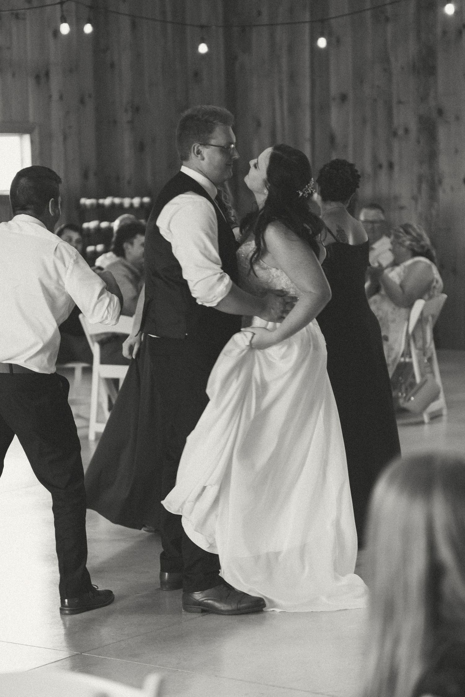 Woodstock Wedding Photographer, Woodstock Wedding, Wedding Photographer Near Me, Ontario Wedding Photographer, Ontario Wedding Photography