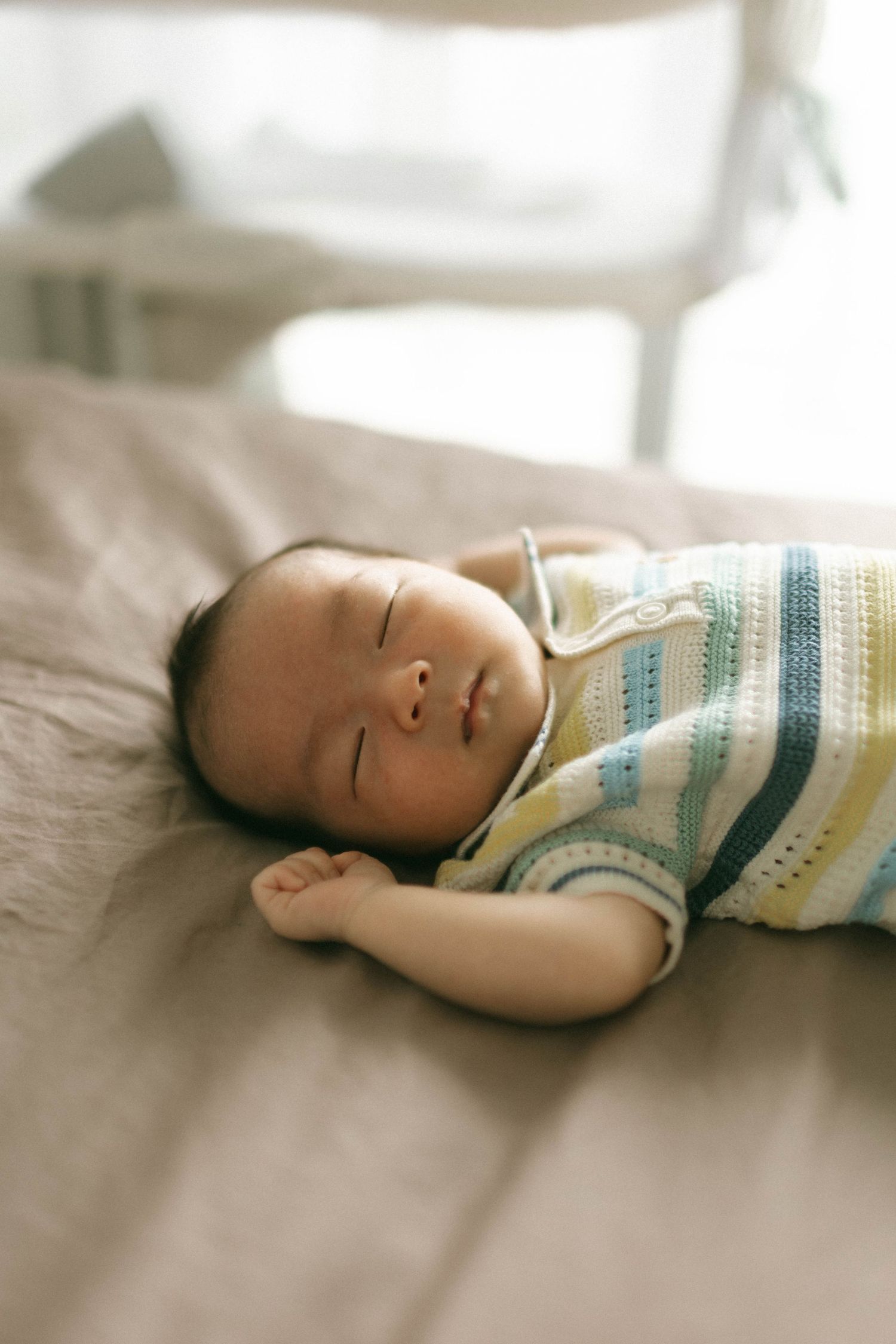 Lifestyle Newborn photographer near me, lifestyle newborn photographer brantford ,newborn photographer paris ontario, cambridge photographer