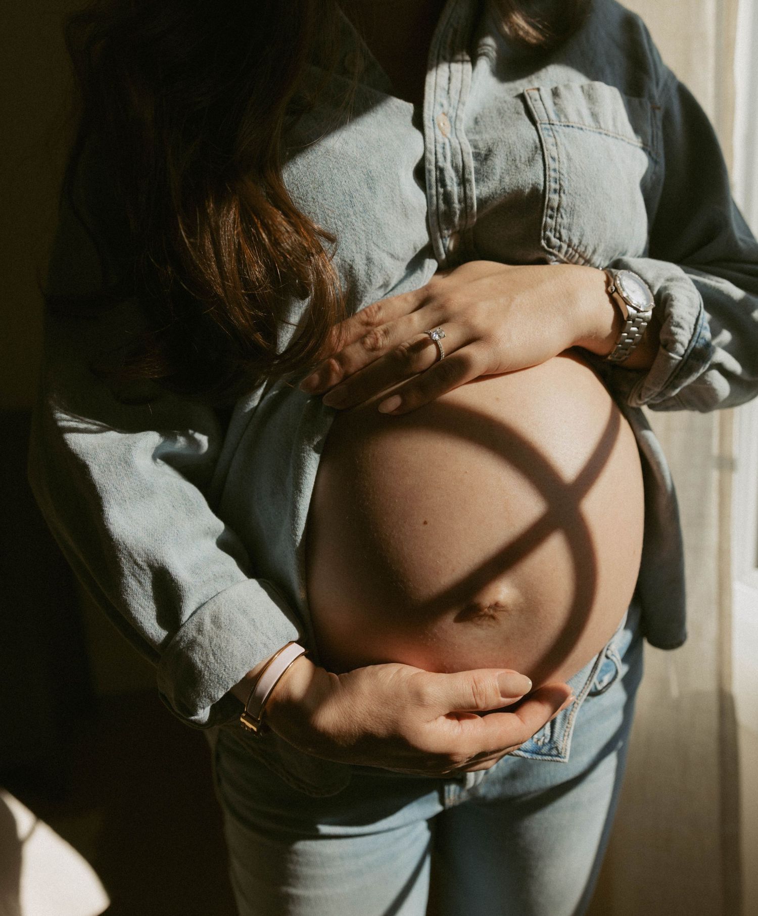 Maternity Photographer Near Me,Maternity photos, Brantford Maternity photographer,Kitchener Maternity Photographer,Brantford Photographer