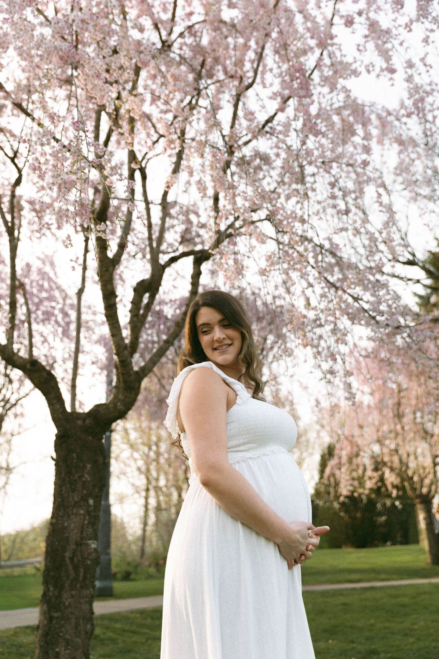 Maternity Photographer Near Me,Maternity photos, London Maternity photographer,Kitchener Maternity Photographer,London Photographer