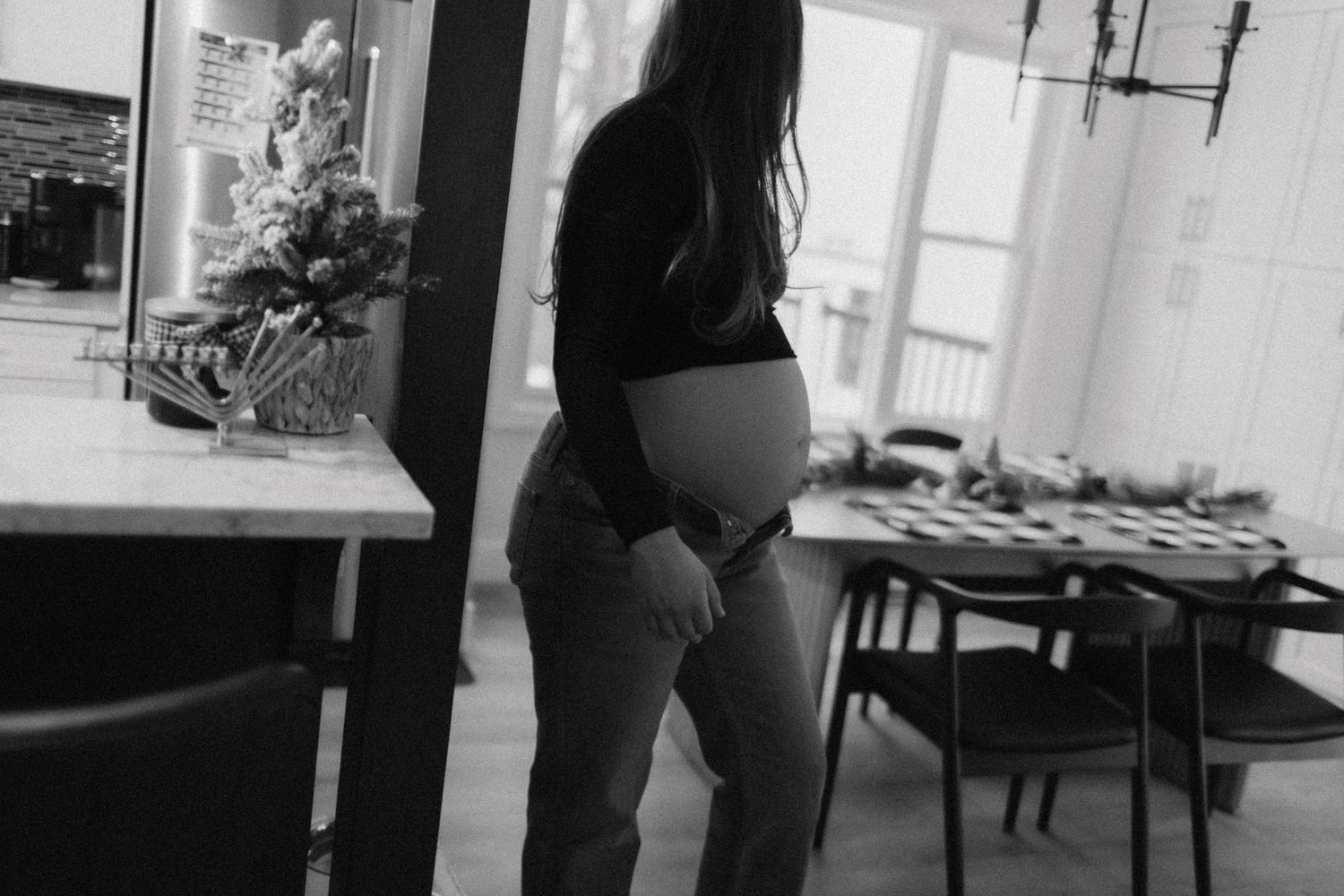 Maternity photographer serving London Ontario and surrounding areas, focused on emotive, connection driven imagery and real moments