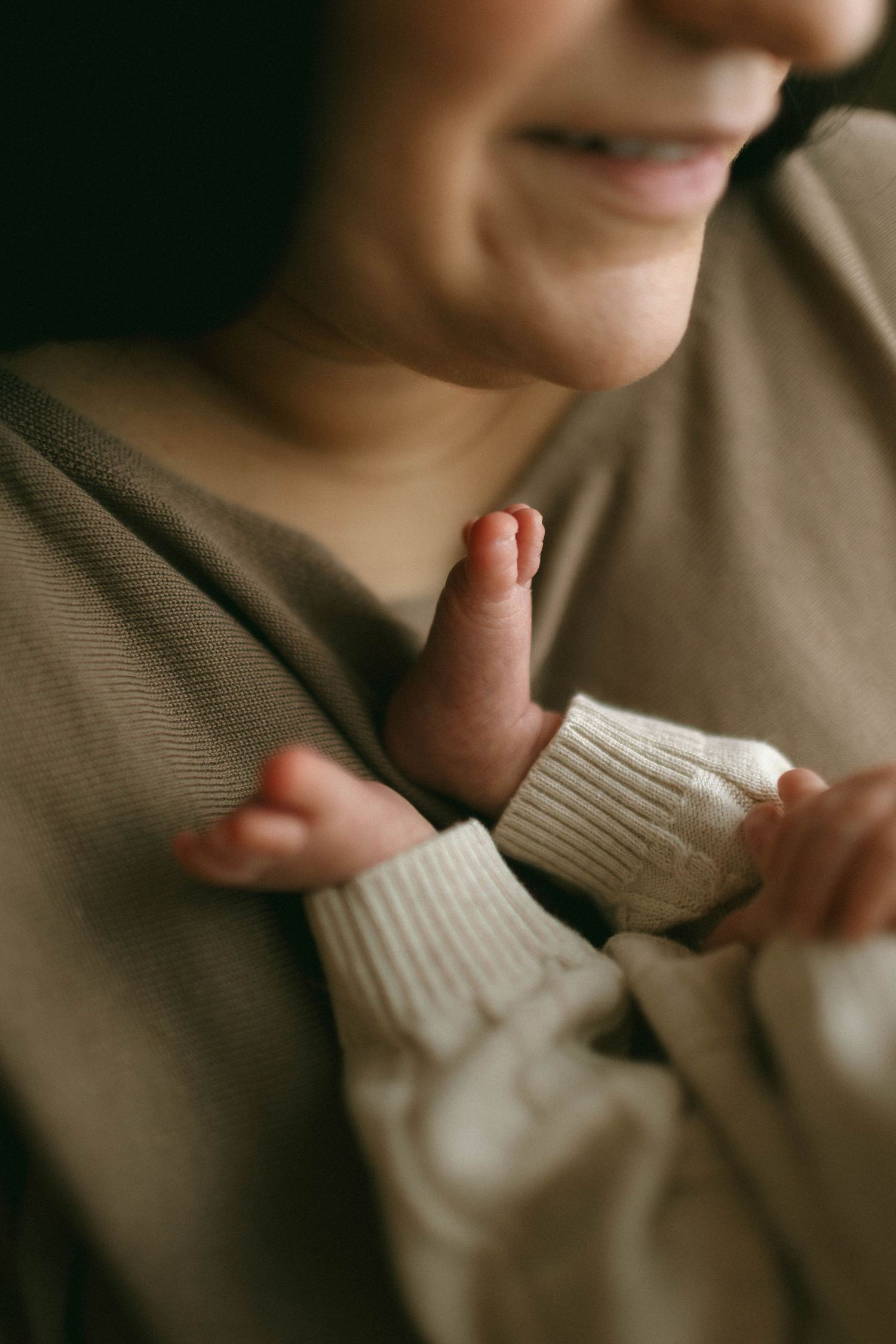 Lifestyle Newborn photographer near me, lifestyle newborn photographer brantford ,newborn photographer paris ontario, cambridge photographer