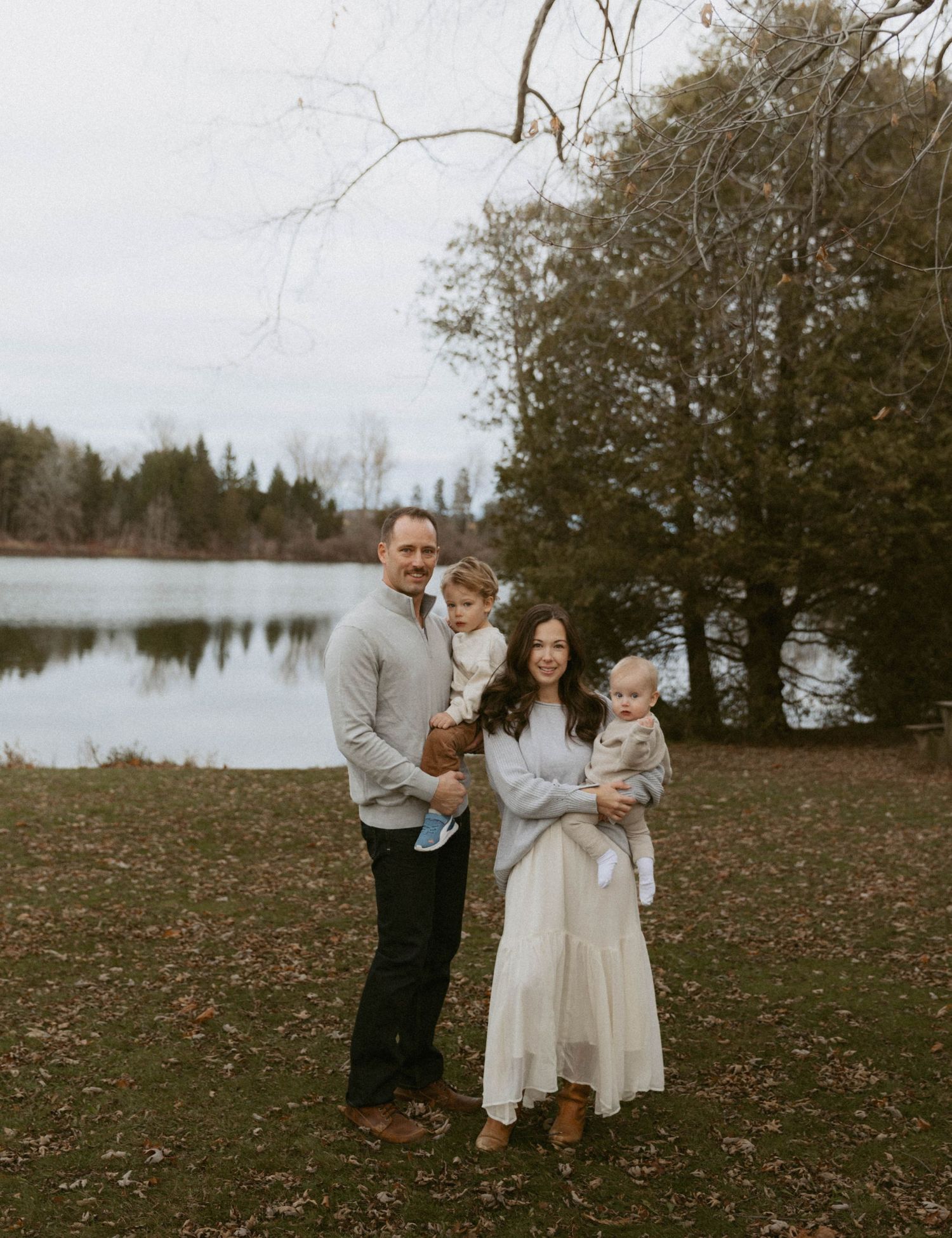 Woodstock Ontario family photographer | London ON family photos | Kitchener Waterloo family photography | Photographer Near Me | Woodstock