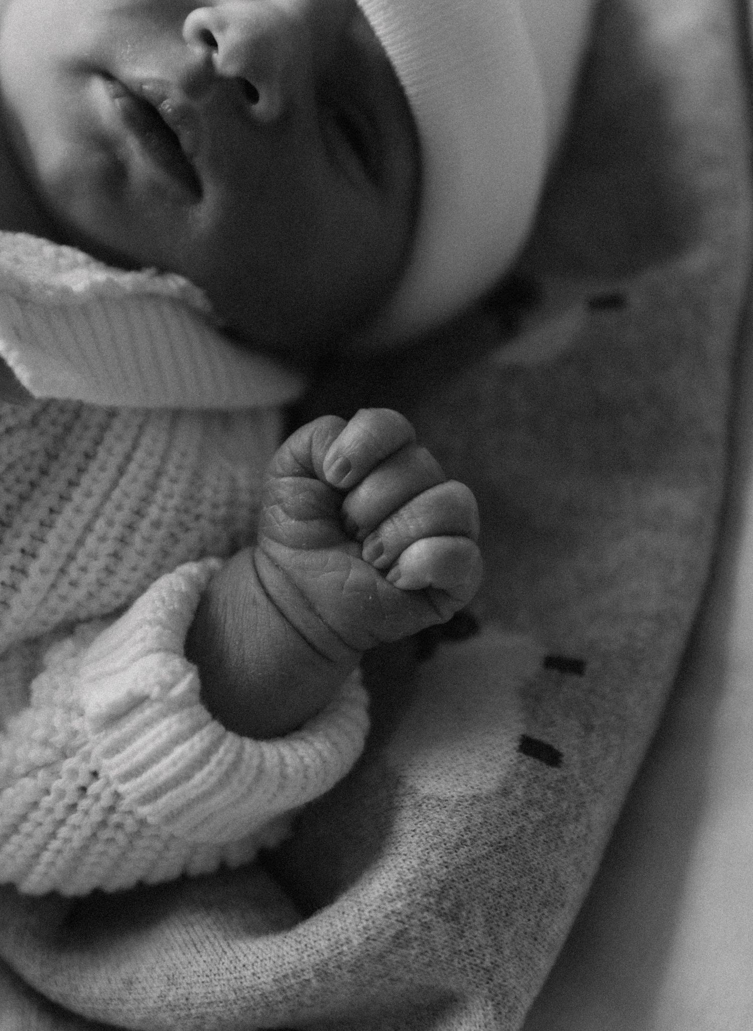 Woodstock Ontario Fresh 48 photographer capturing newborn and mother bonding in hospital after birth, Fresh 48 London, Fresh 48 Photographer