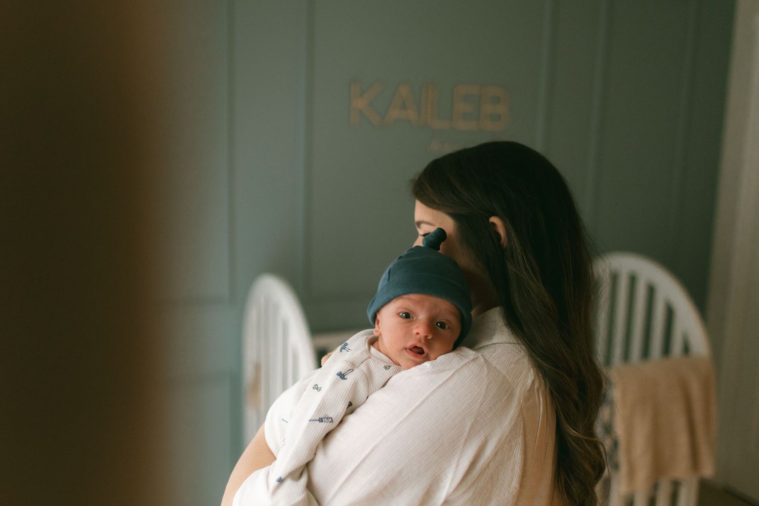 Lifestyle Newborn photographer near me, lifestyle newborn photographer brantford ,newborn photographer paris ontario, cambridge photographer