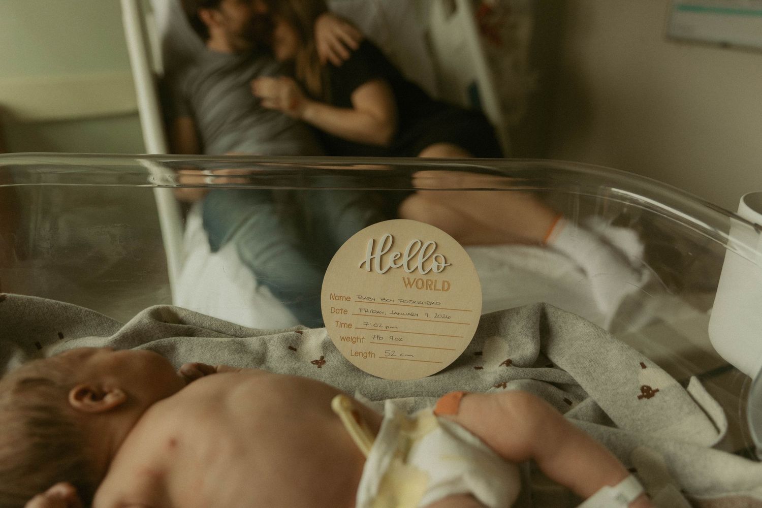 Woodstock Ontario Fresh 48 photographer capturing newborn and mother bonding in hospital after birth, Fresh 48 London, Fresh 48 Photographer