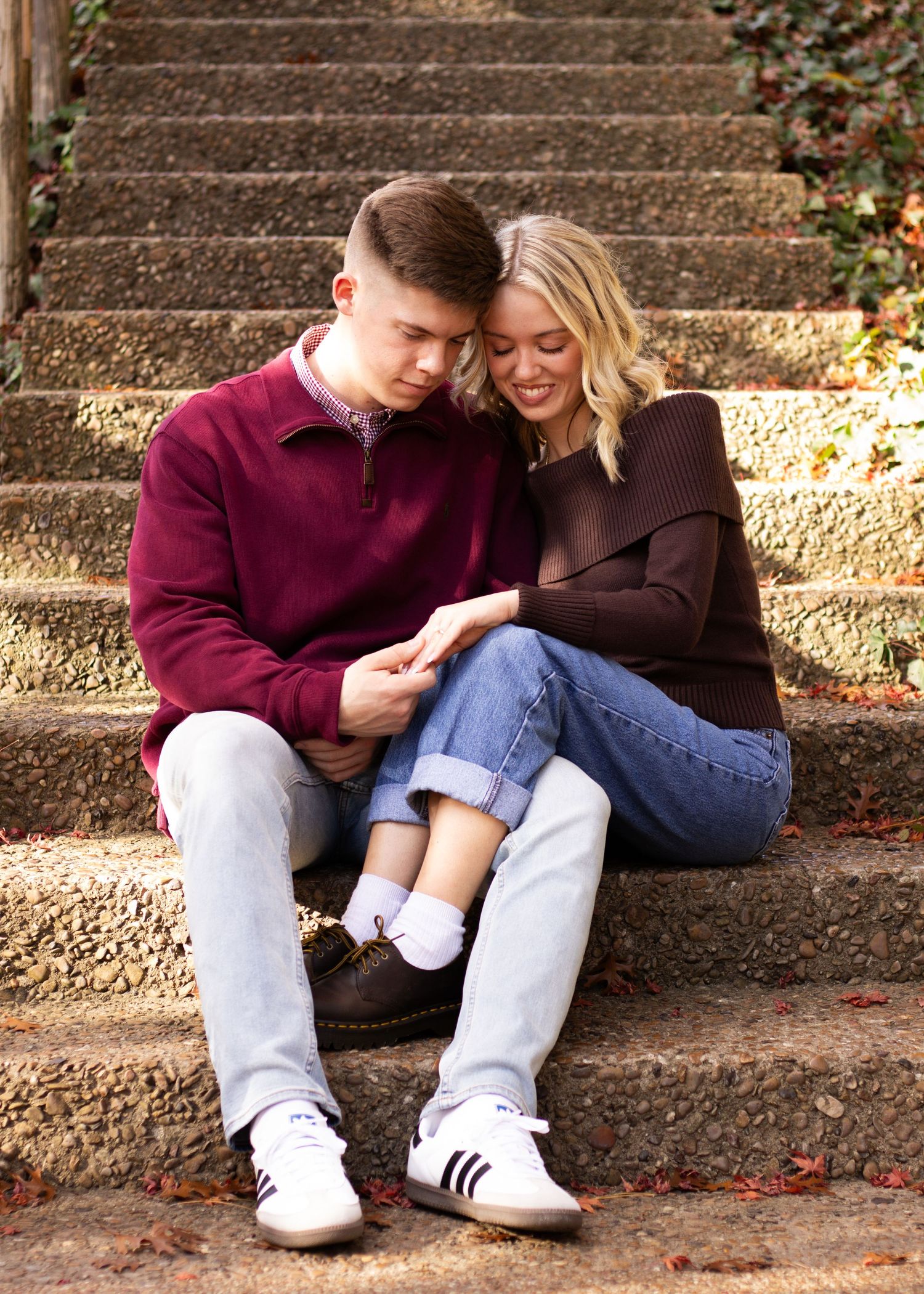 Can't get enough of this gorgeous engagement at the Fort Worth Botanical Gardens