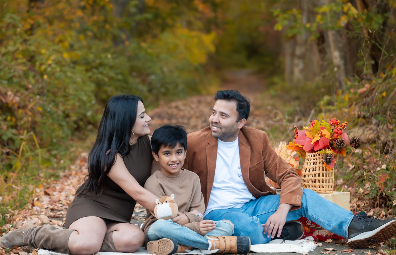 Professional fall family photography near Aldie and Chantilly Virginia