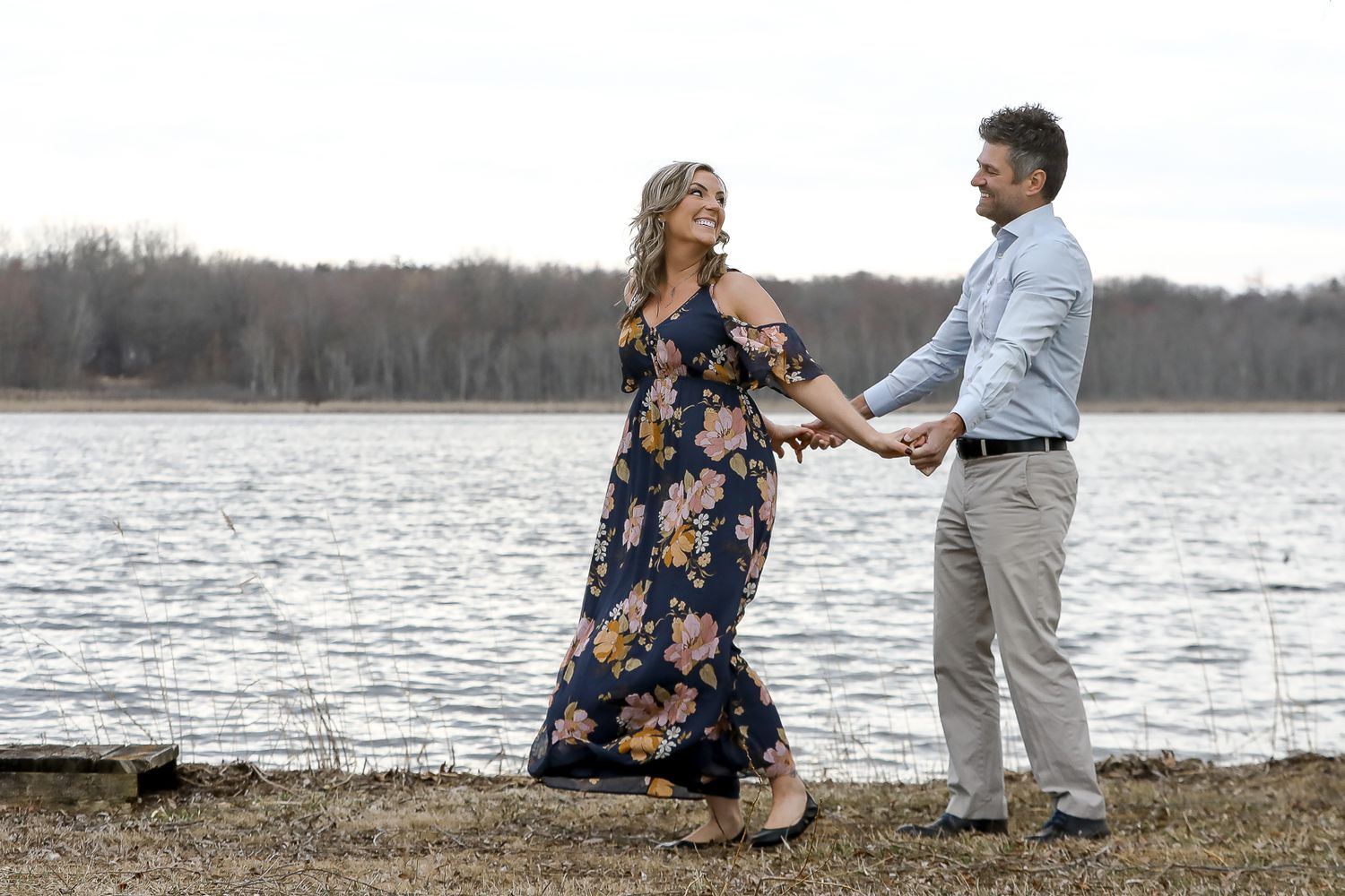 photographer: wedding photographer; Michigan photographer; engagement; graduation; family photography: senior photographer; portrait; photos