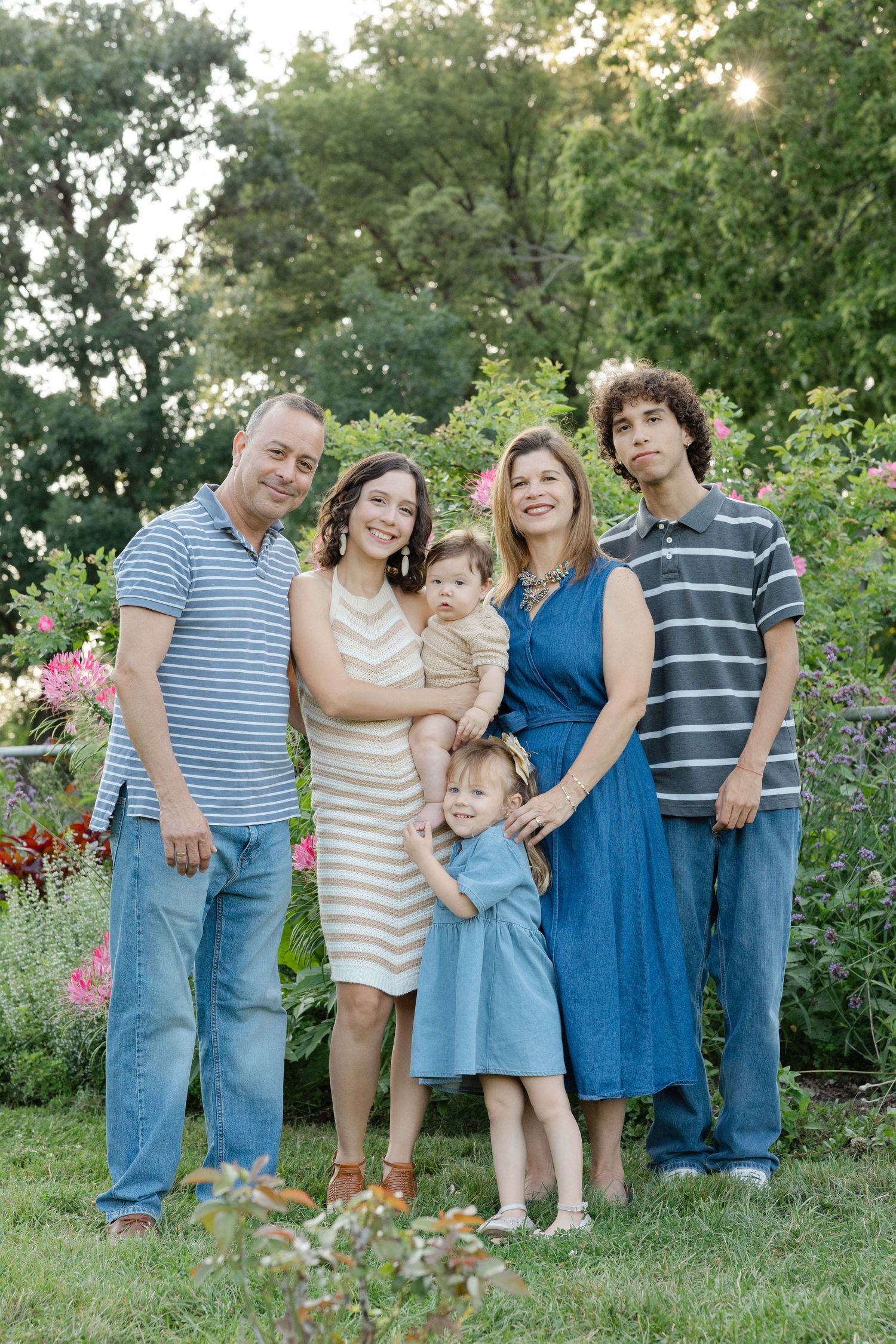 extended family photo during family session in Lakeville