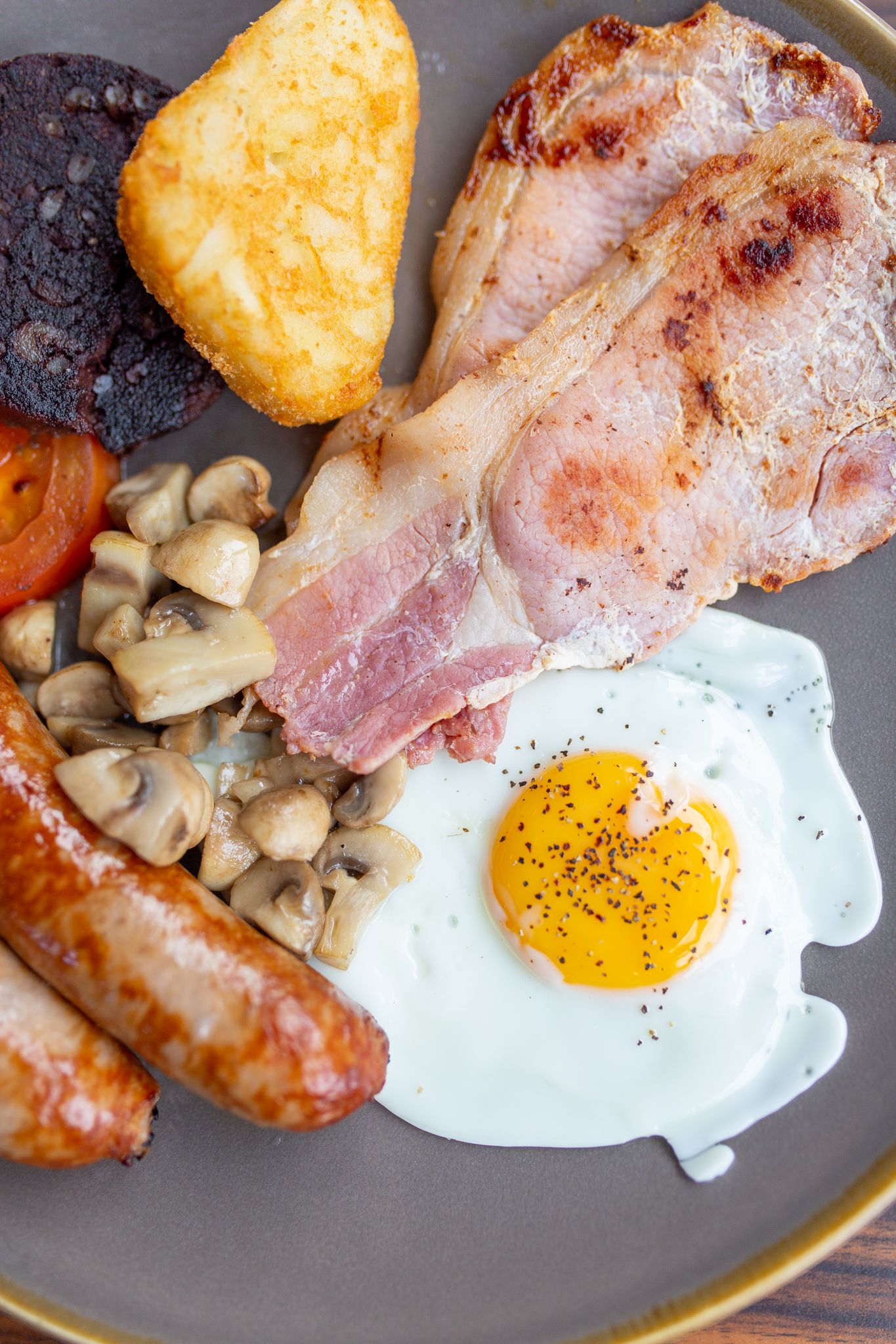 luxury english breakfast