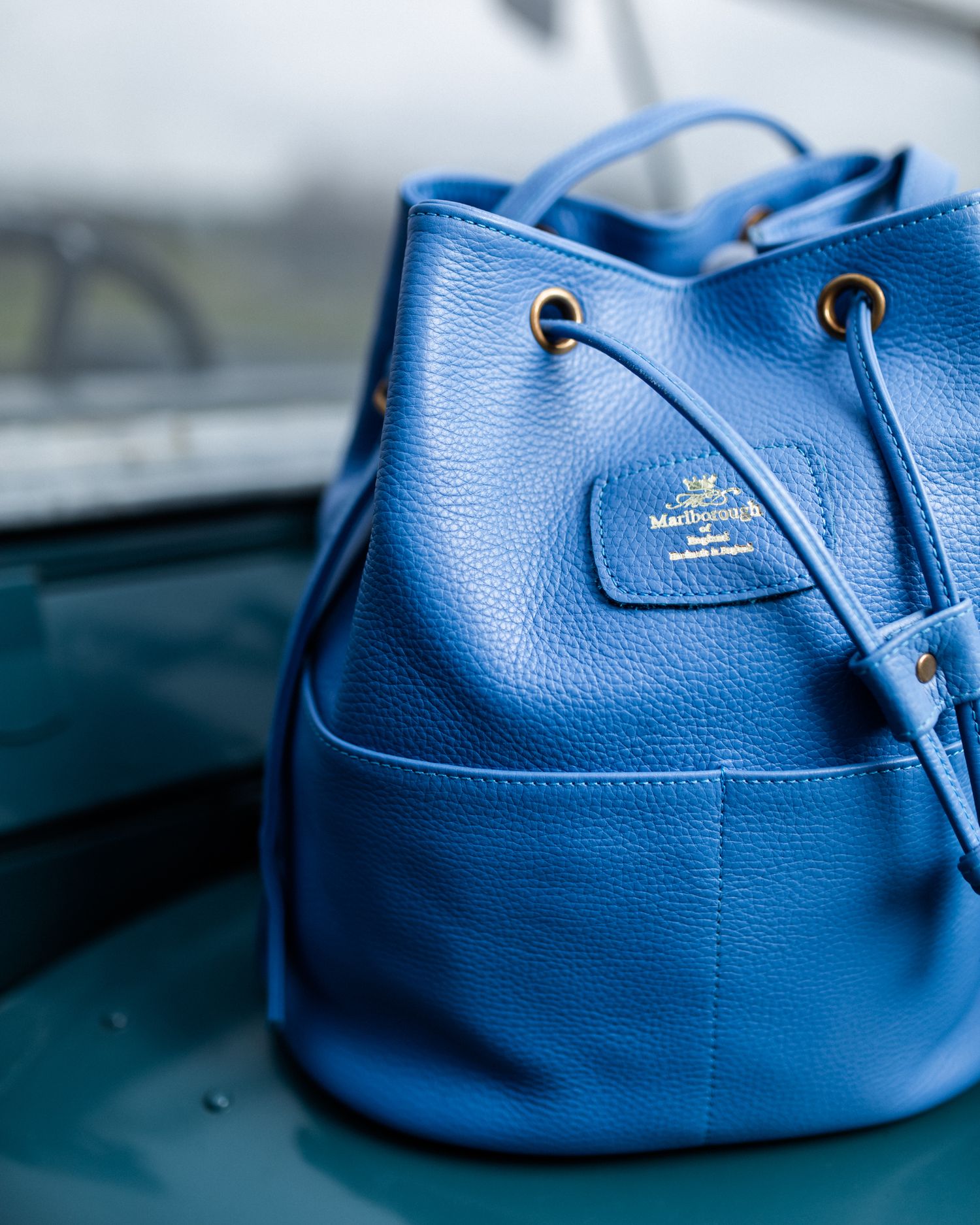 luxury leather handbag on a range rover mark 1