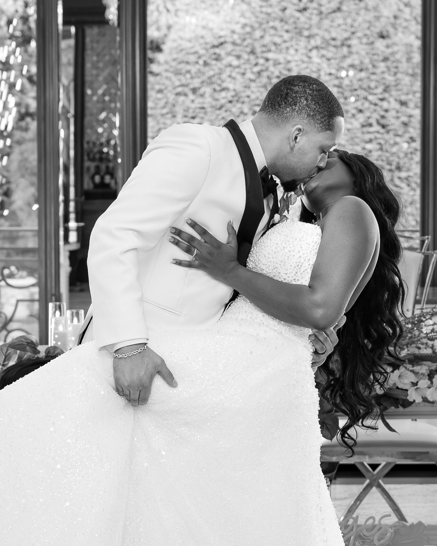 NJ wedding photographer for couples searching wedding photos, engagement photos, event photography & professional photography | CapturedNJ.c
