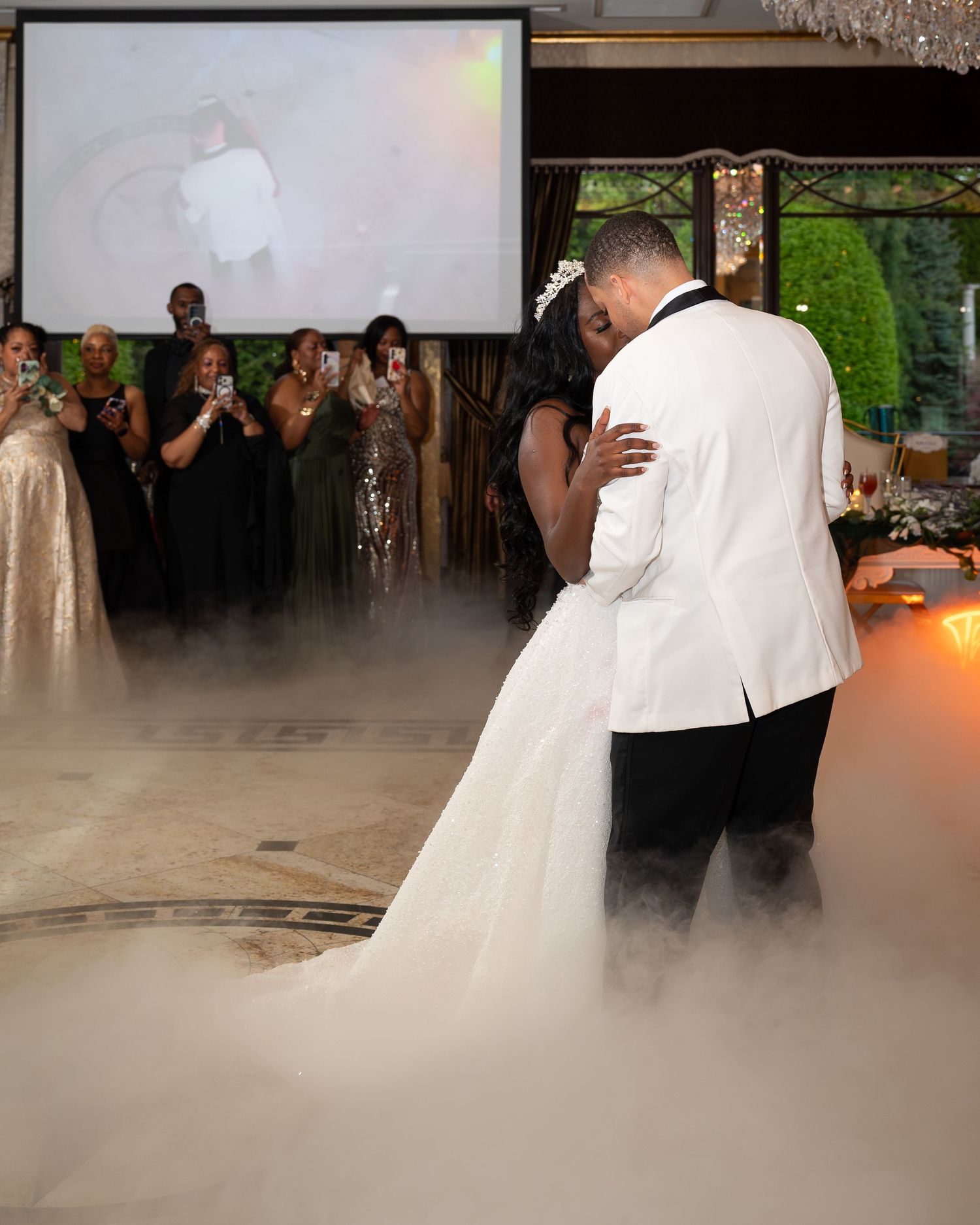 NJ wedding photographer for couples searching wedding photos, engagement photos, event photography & professional photography | CapturedNJ.c