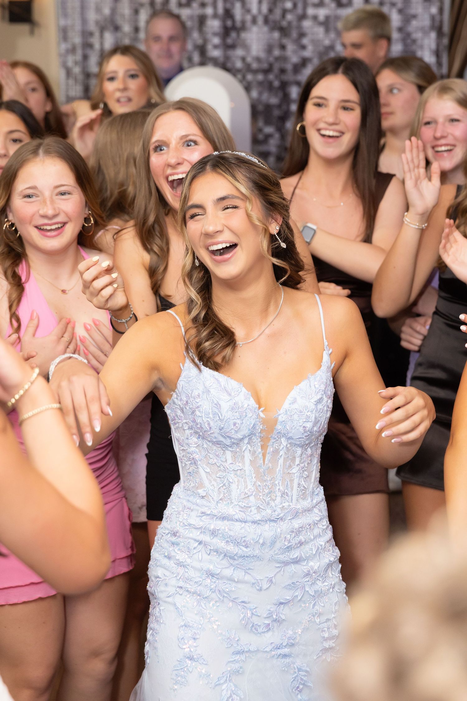 NJ wedding photographer for couples searching wedding photos, engagement photos, event photography & professional photography | CapturedNJ.c