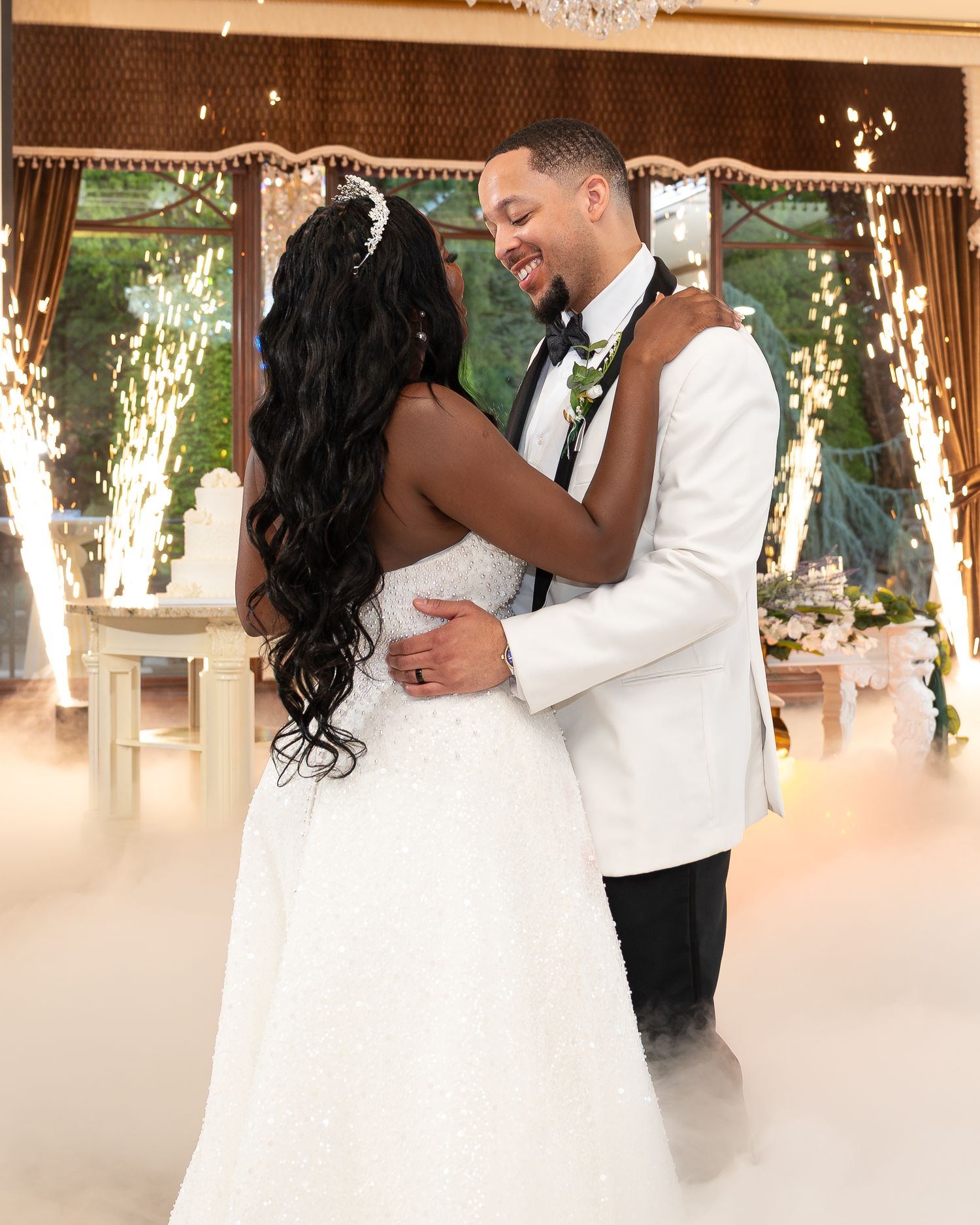 NJ wedding photographer for couples searching wedding photos, engagement photos, event photography & professional photography | CapturedNJ.c