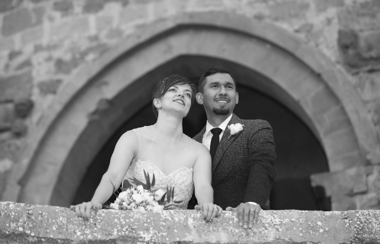 “Fun and joyful wedding photo in Italy capturing natural, playful, and loving moments of the bride and groom.”