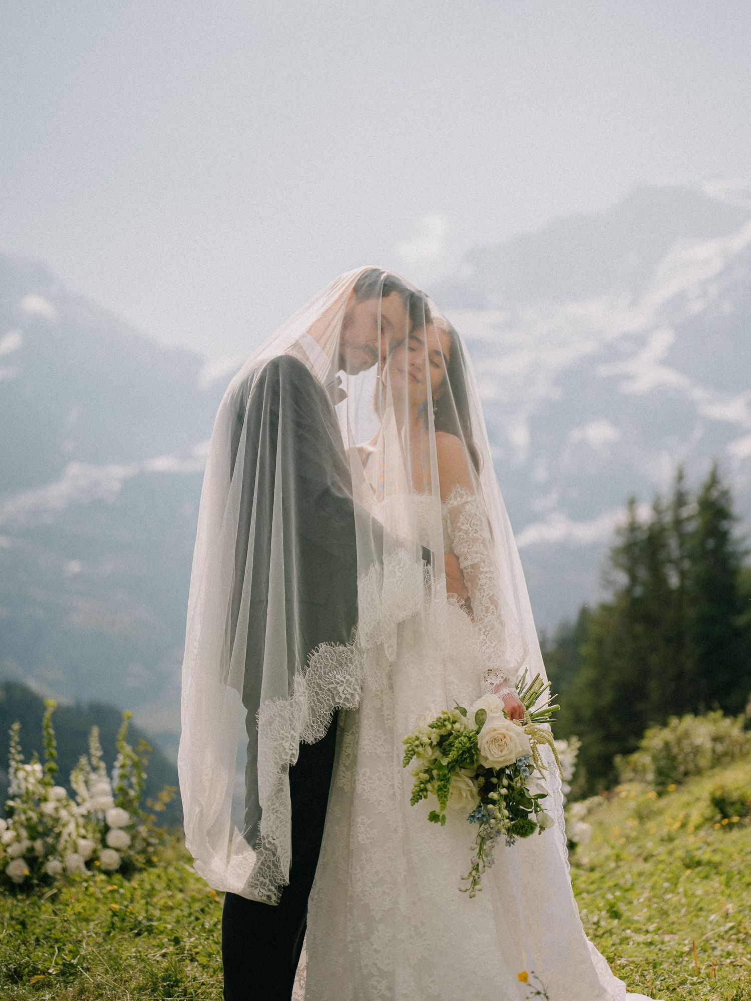Wengen elopement photographer