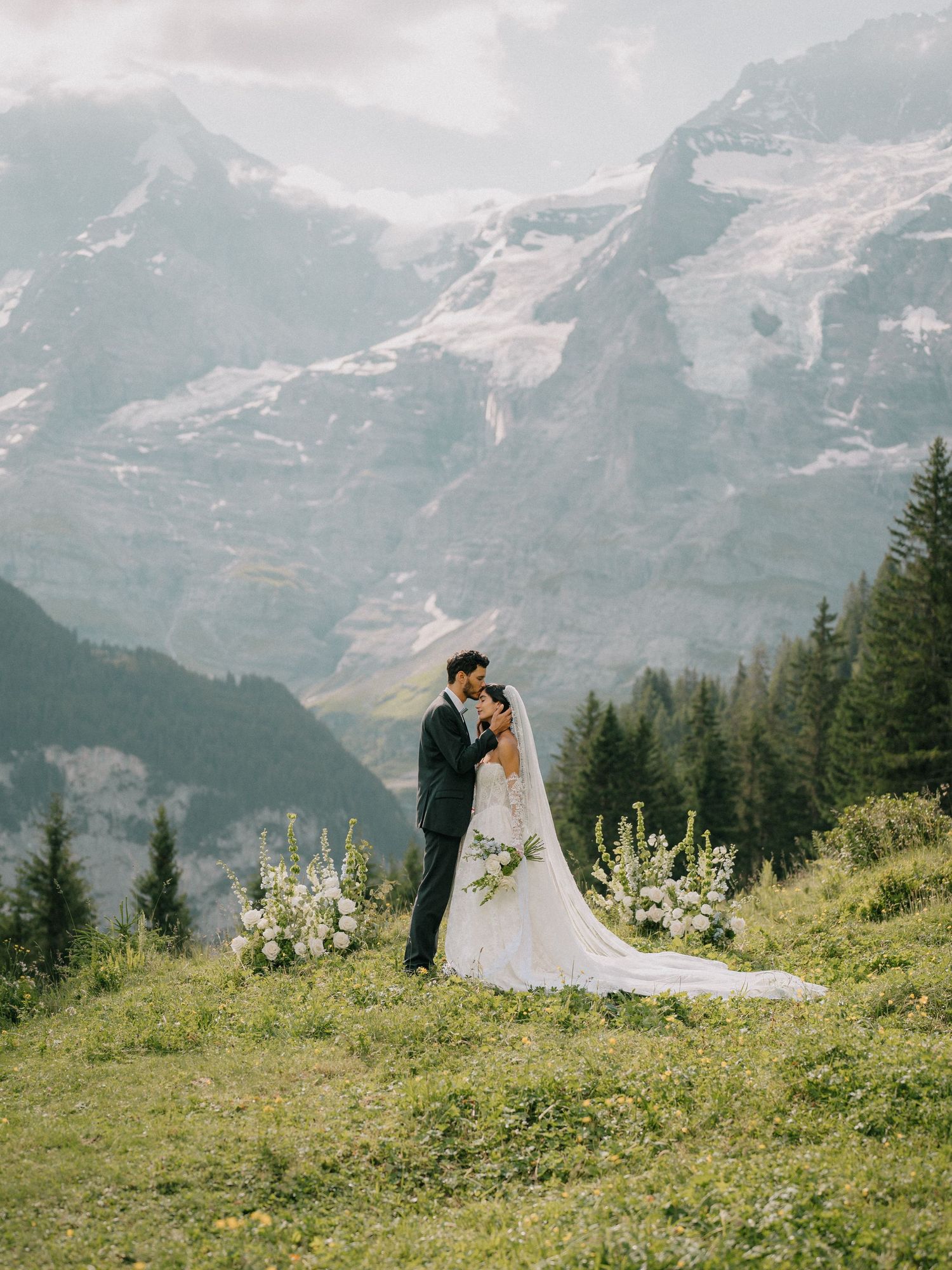 Lauterbrunner elopement photographer