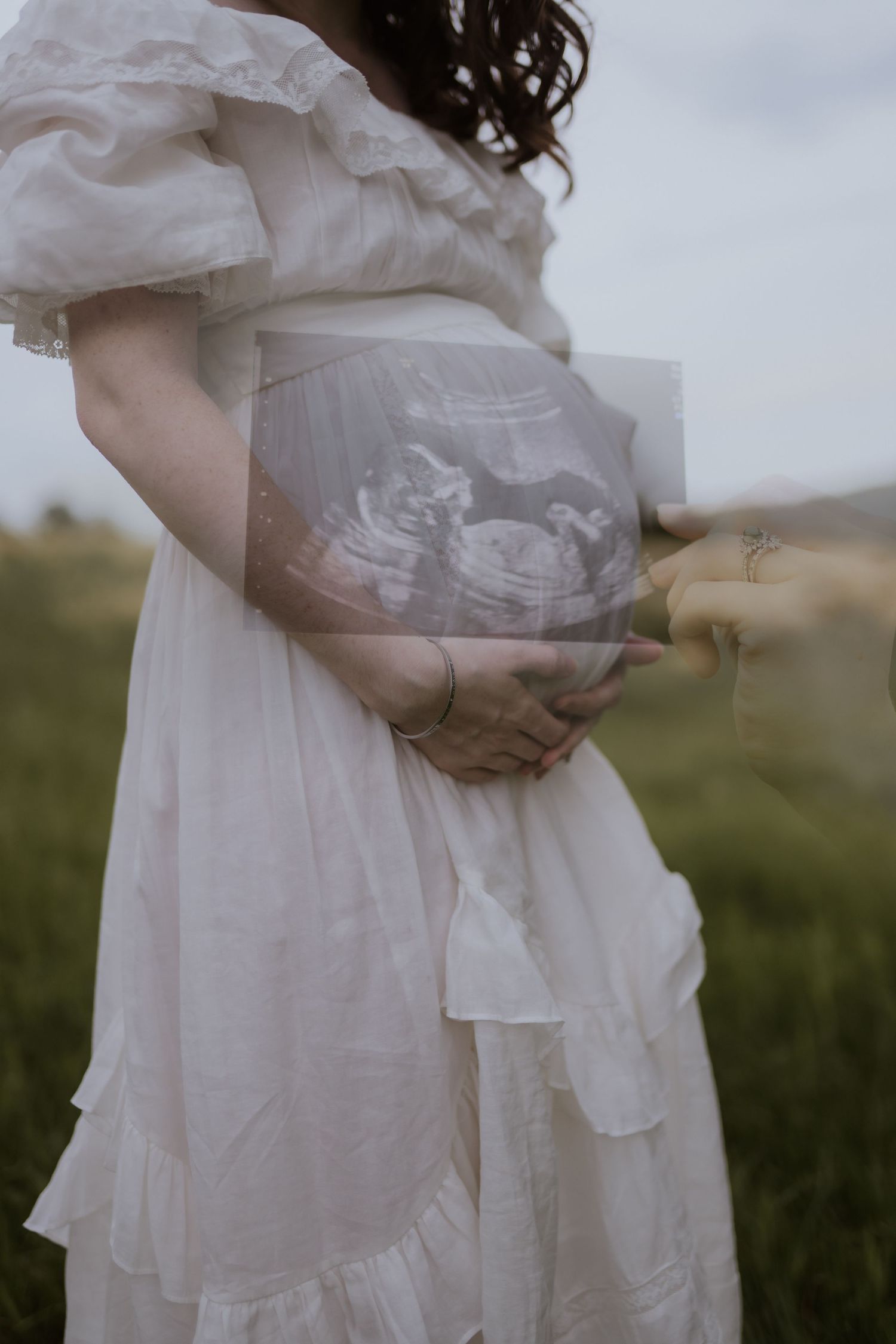 Knoxville Maternity Photographer. Roane County. Tennessee Photographer. Tennessee Maternity photography.
