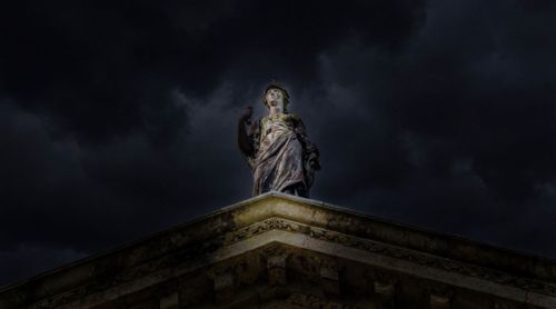 The Illuminated Statue – Michael Gane