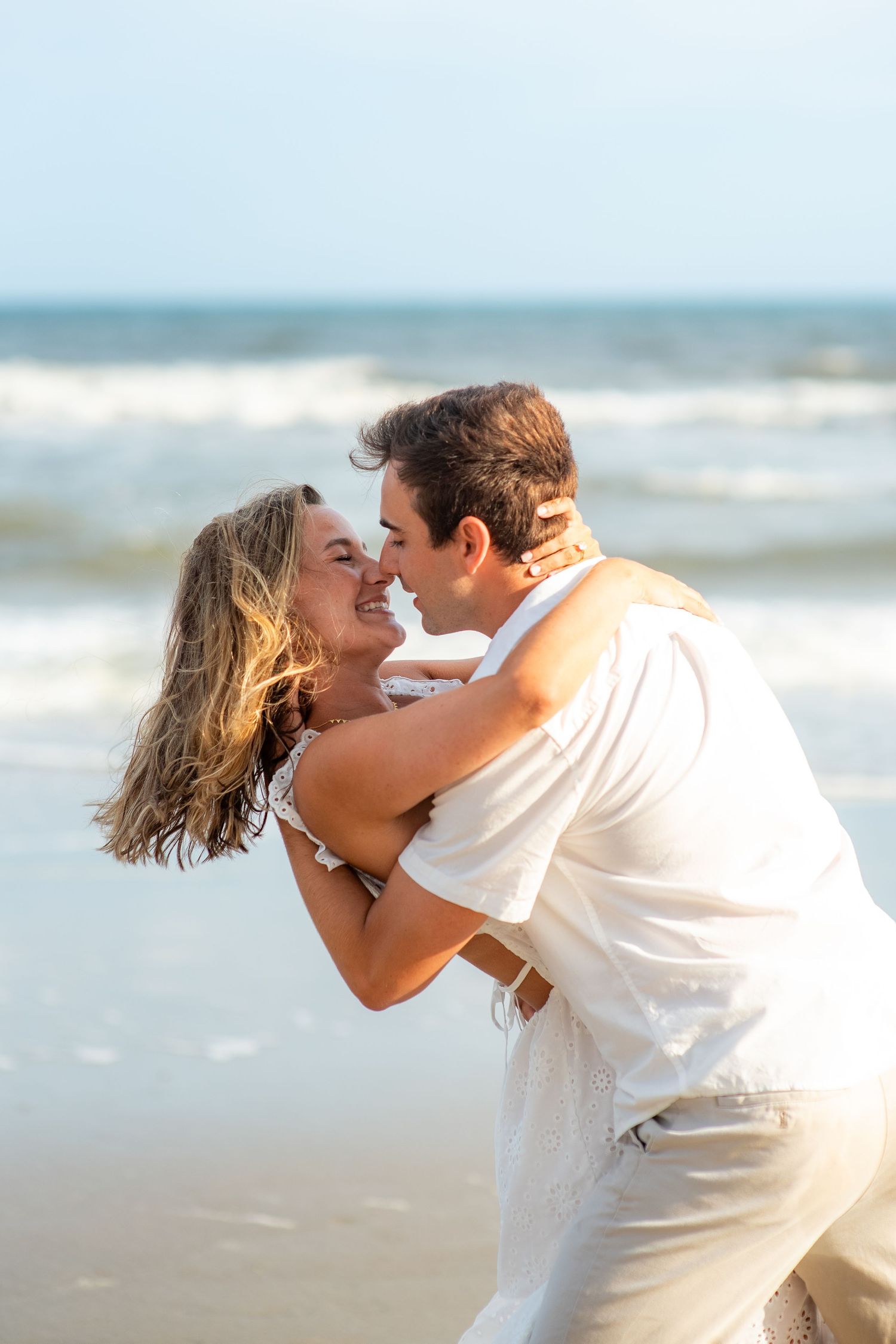 Beach engagement photoshoot on a North Carolina Beach