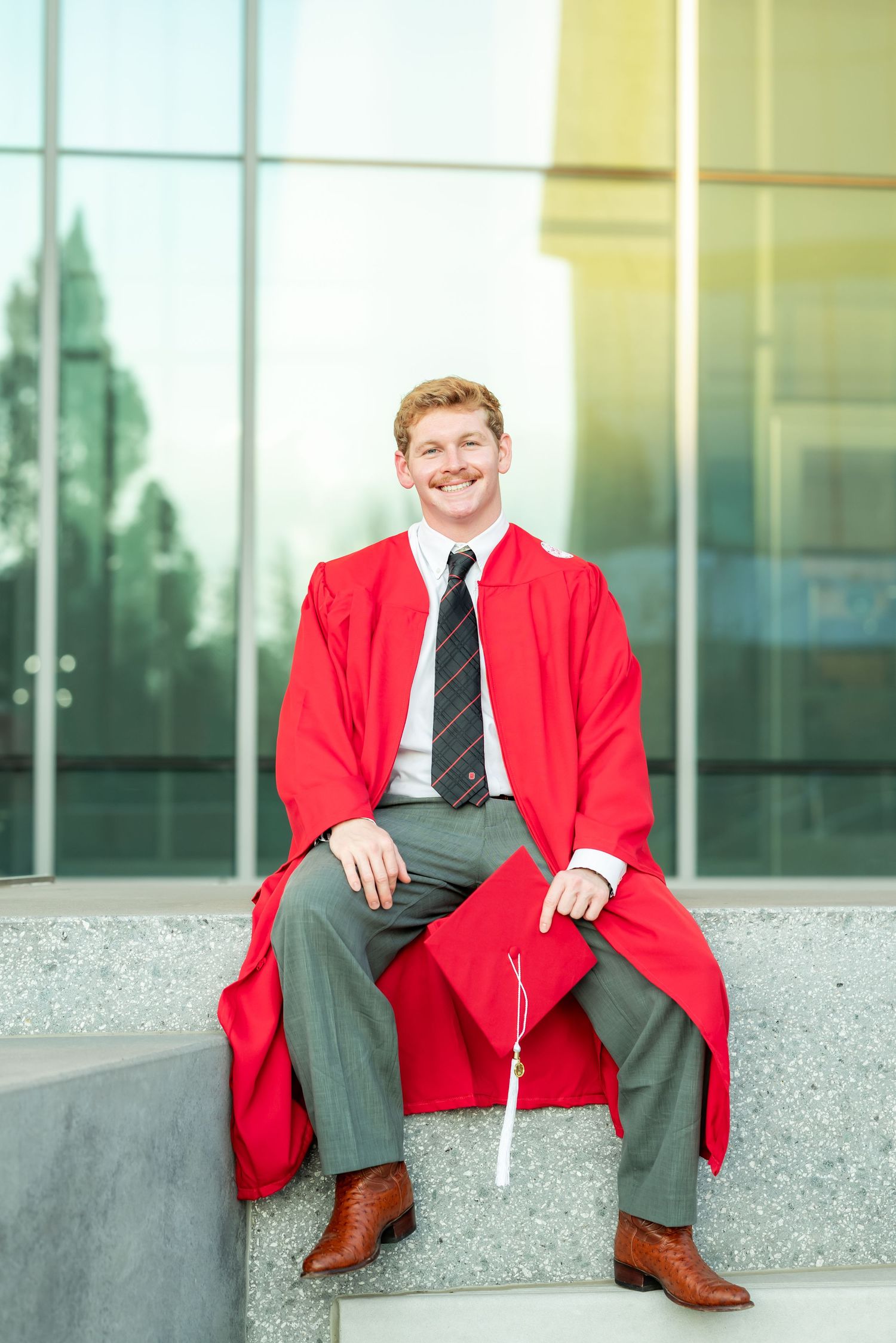 Modern grad photos in Raleigh North Carolina