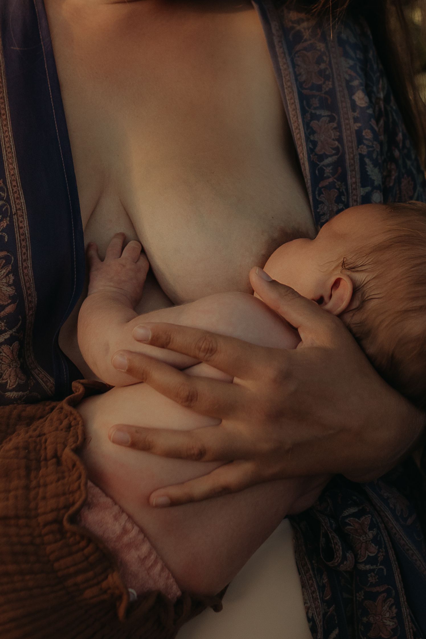 breastfeeding, newborn,natural, outdoors