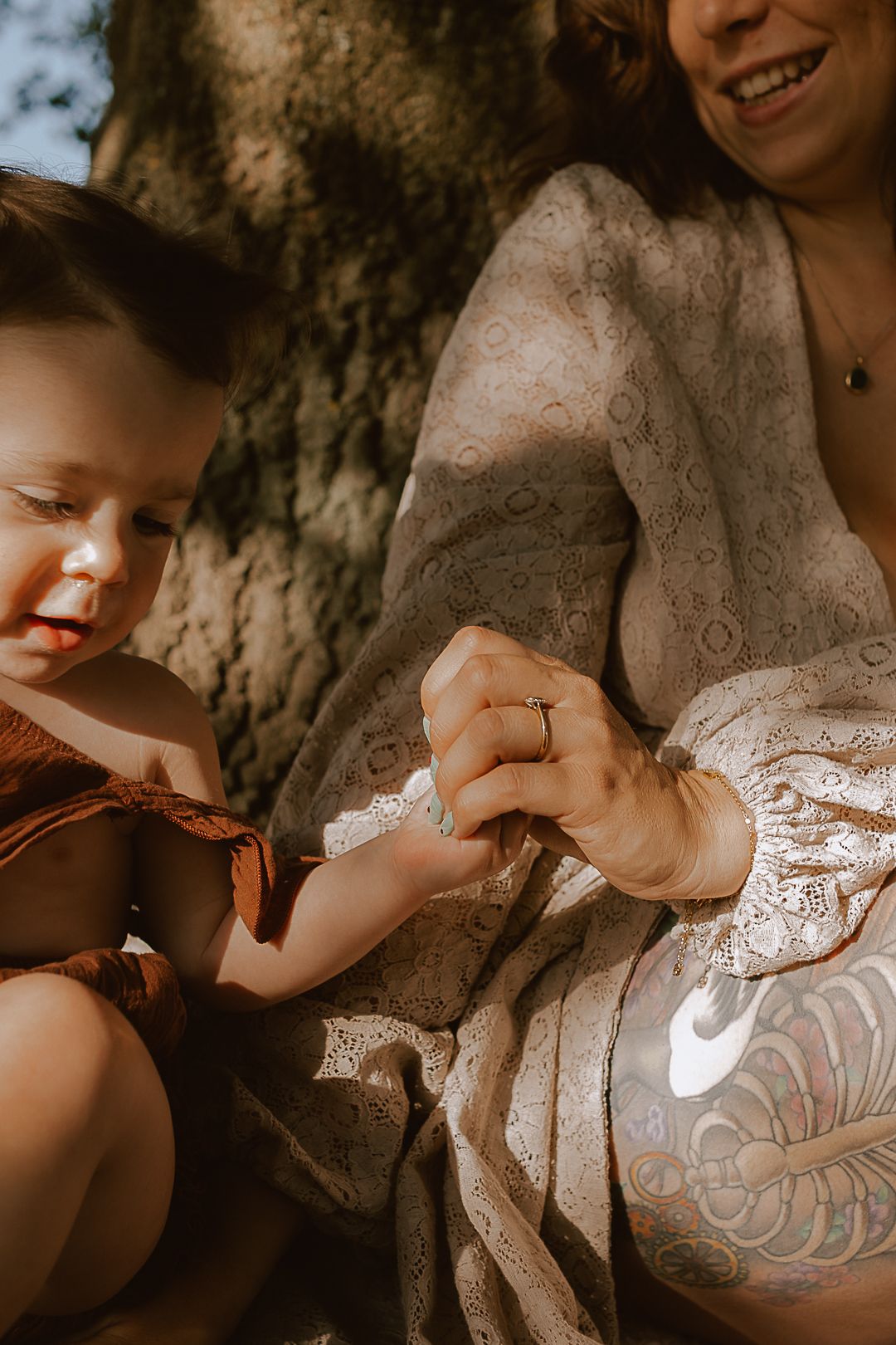 motherhood, outside, wild and free, earthy, black and white,  emotive photographer