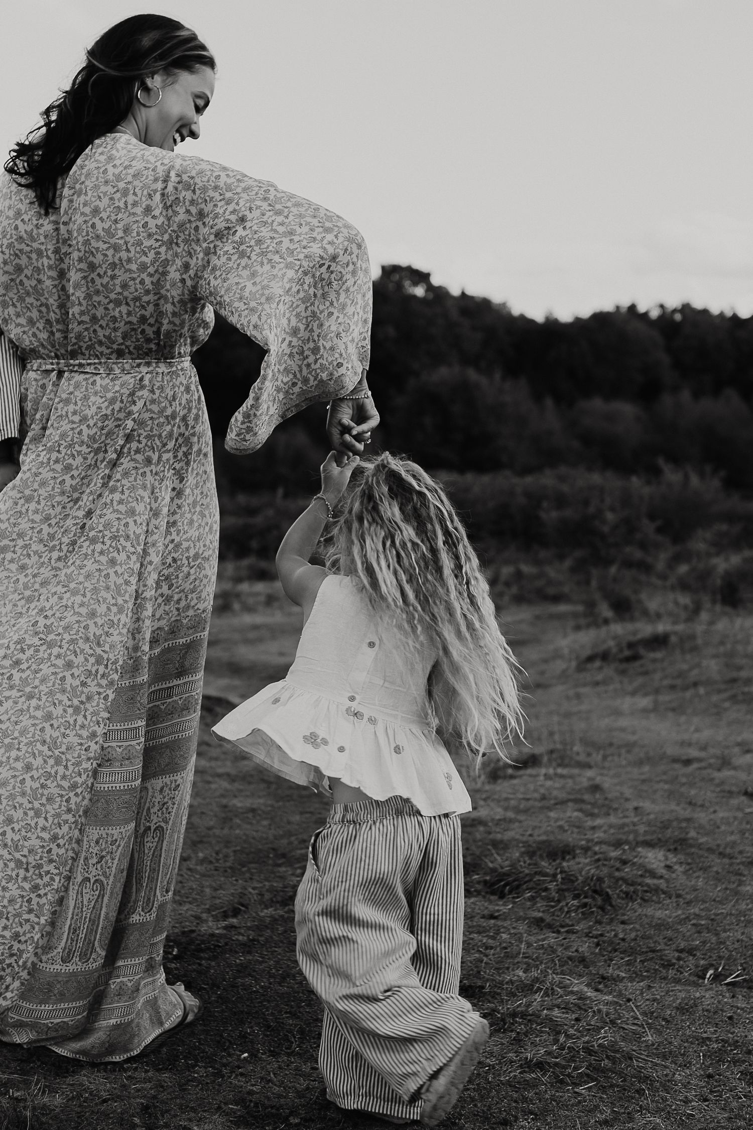 motherhood, outside, wild and free, earthy, black and white,  emotive photographer